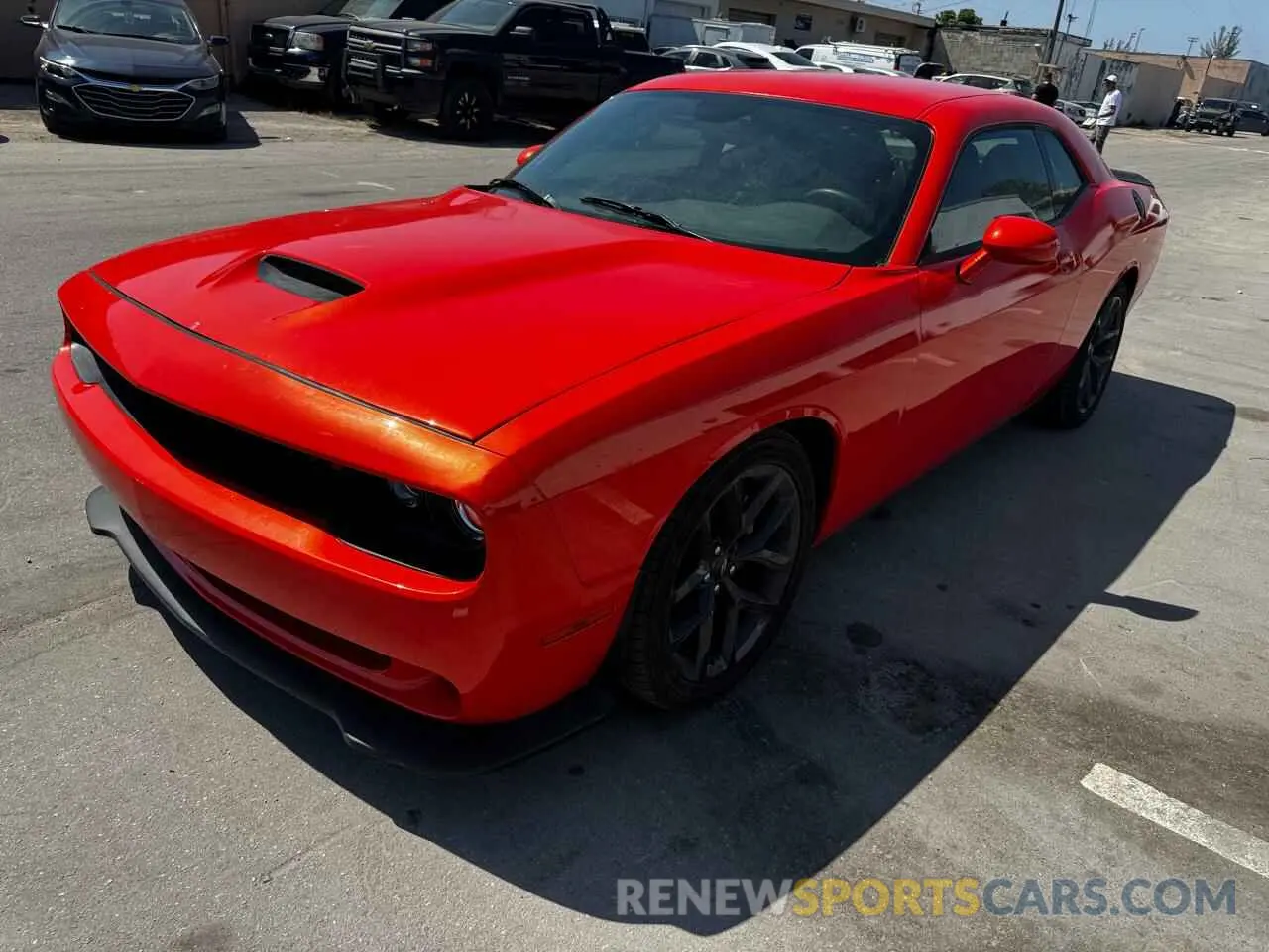 2 fotografías del automóvil dañado 2C3CDZBT8PH662545 DODGE CHALLENGER 2023