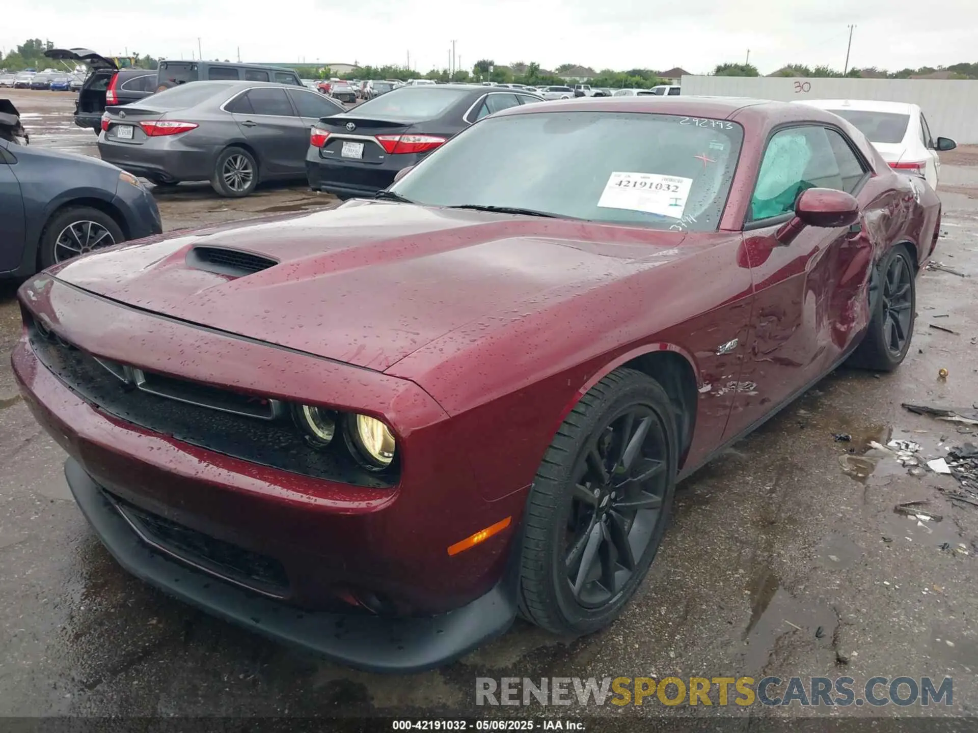 2 fotografías del automóvil dañado 2C3CDZBT9PH693741 DODGE CHALLENGER 2023