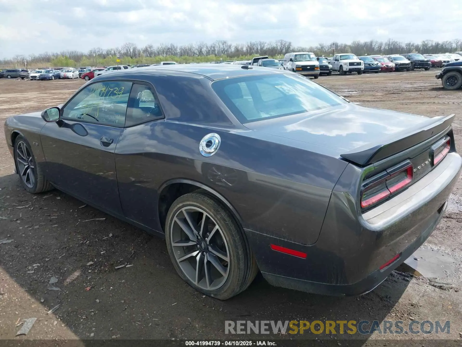 3 fotografías del automóvil dañado 2C3CDZBTXPH610110 DODGE CHALLENGER 2023