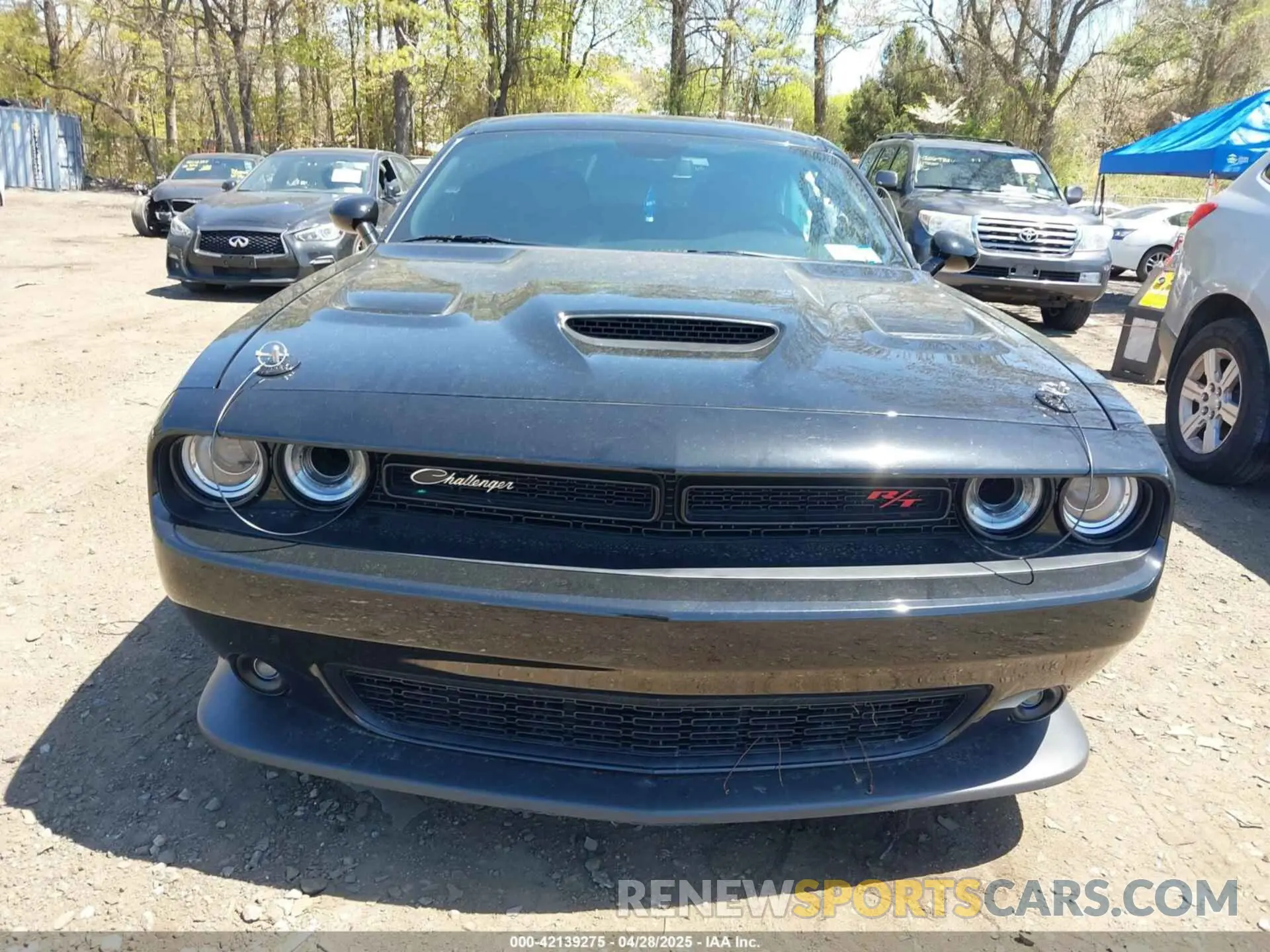 12 fotografías del automóvil dañado 2C3CDZFJ0PH518447 DODGE CHALLENGER 2023