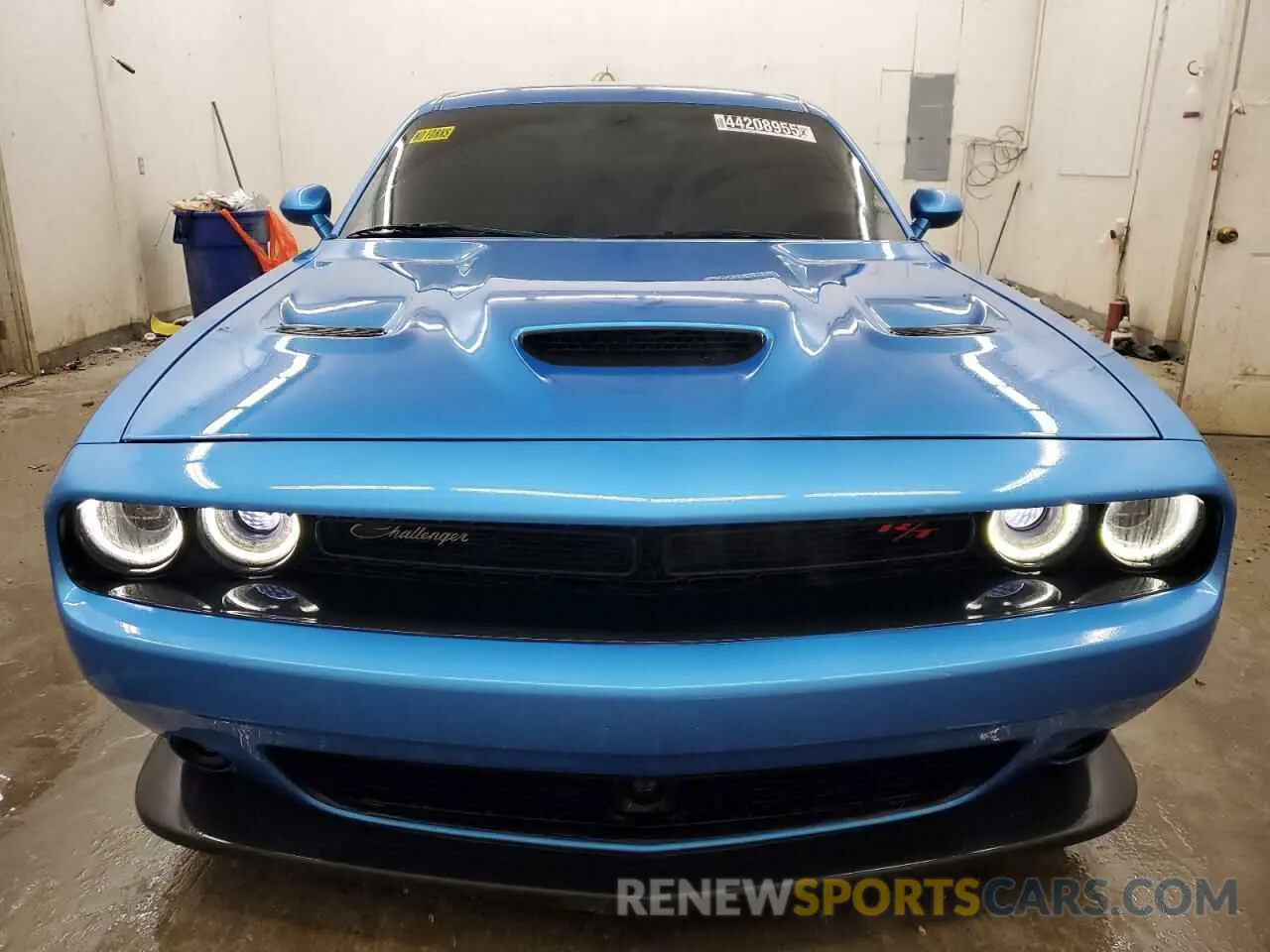 5 fotografías del automóvil dañado 2C3CDZFJ1PH610764 DODGE CHALLENGER 2023