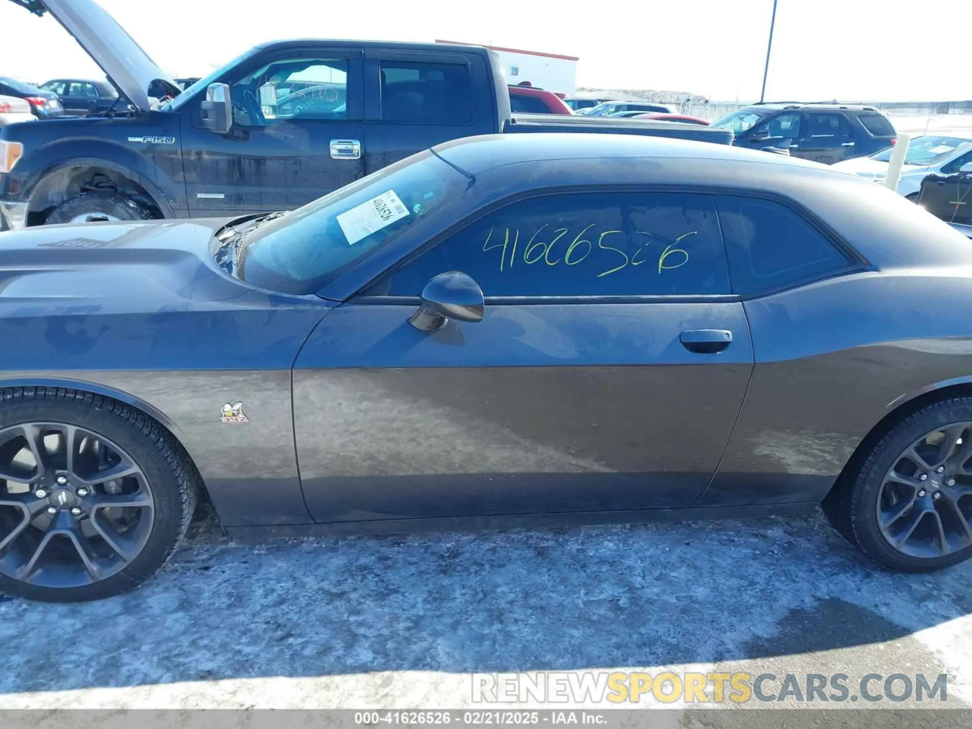 15 fotografías del automóvil dañado 2C3CDZFJ1PH669734 DODGE CHALLENGER 2023