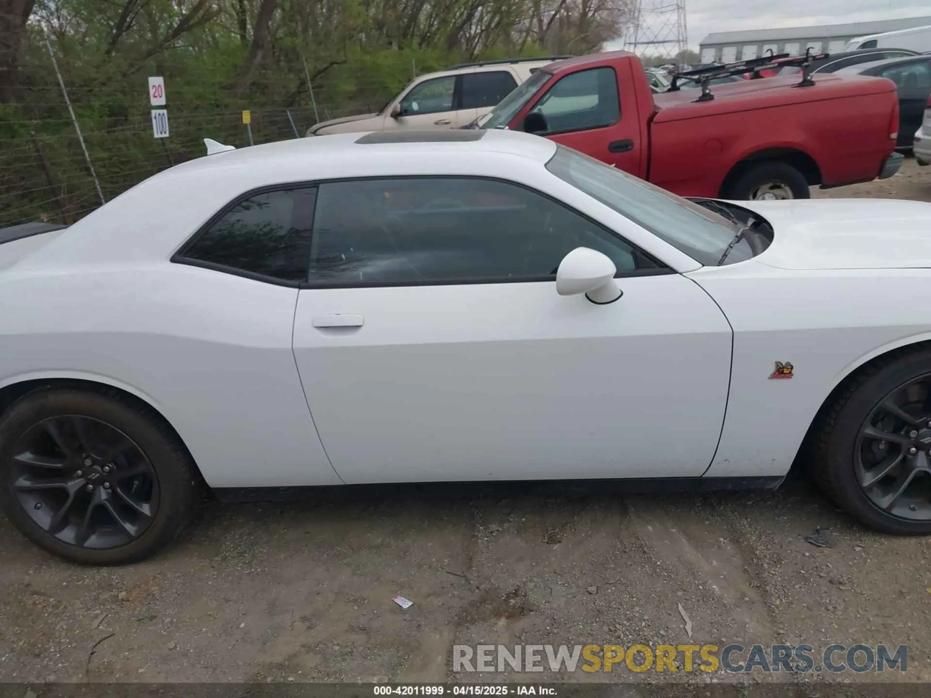 13 fotografías del automóvil dañado 2C3CDZFJ5PH693597 DODGE CHALLENGER 2023