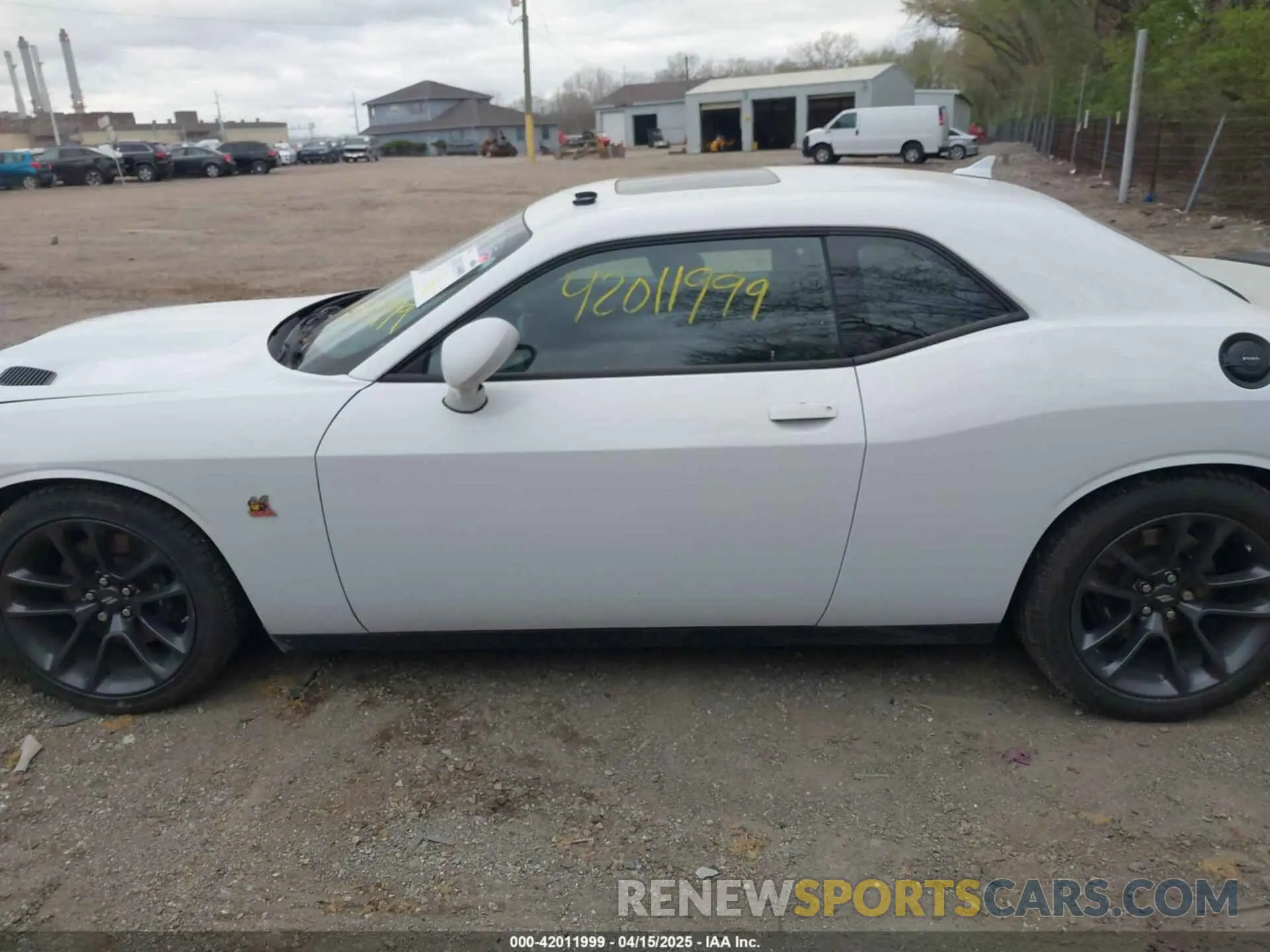 14 fotografías del automóvil dañado 2C3CDZFJ5PH693597 DODGE CHALLENGER 2023