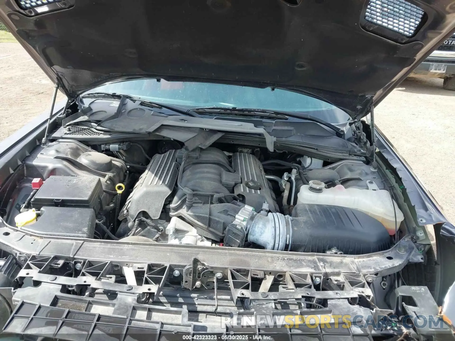 10 fotografías del automóvil dañado 2C3CDZFJ5PH694894 DODGE CHALLENGER 2023