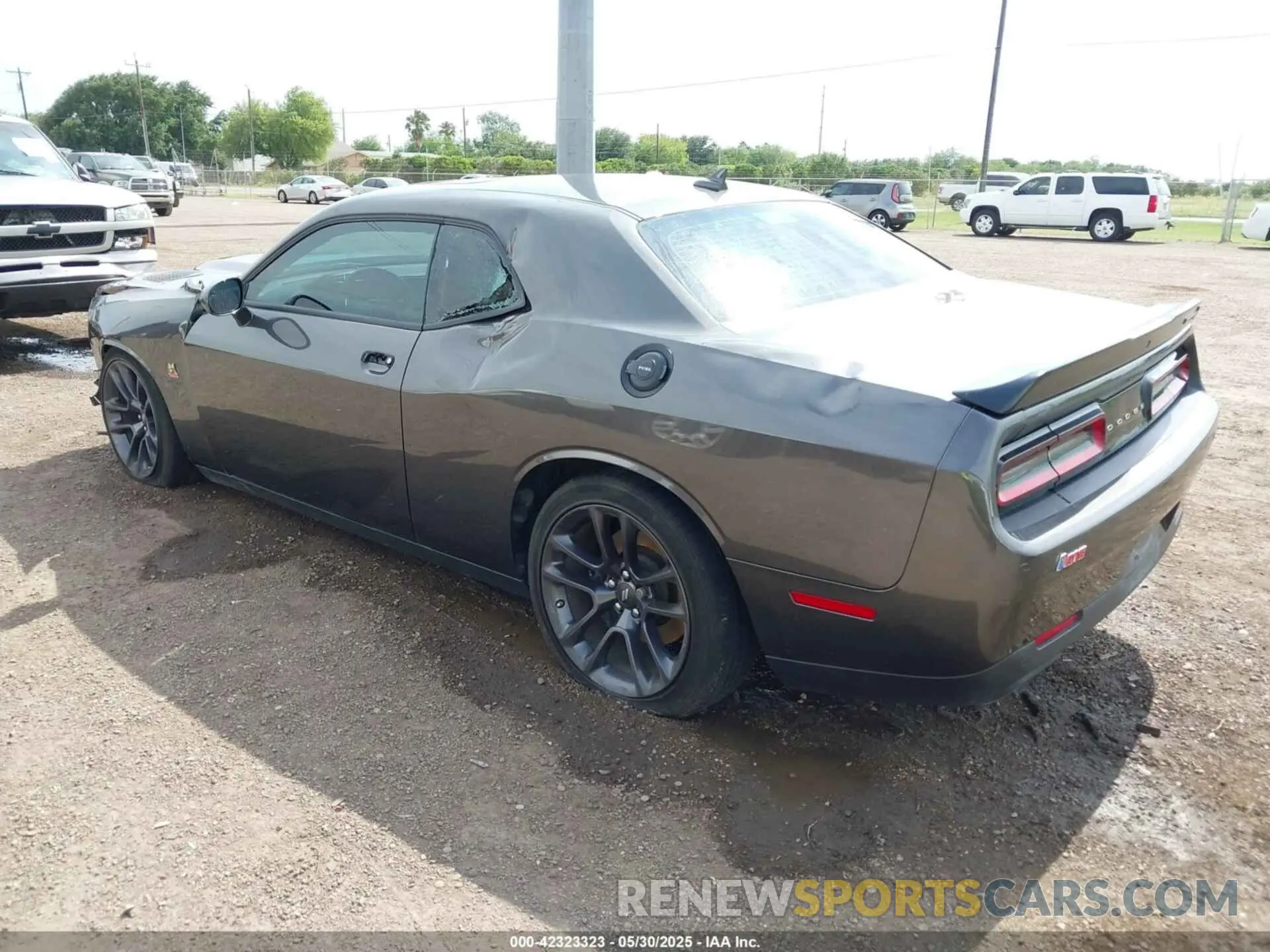 3 fotografías del automóvil dañado 2C3CDZFJ5PH694894 DODGE CHALLENGER 2023