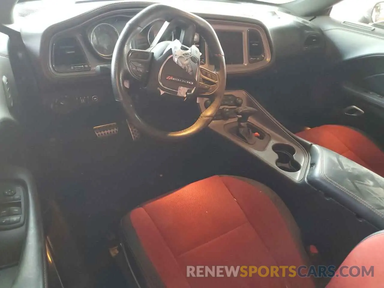 8 fotografías del automóvil dañado 2C3CDZFJ8PH693769 DODGE CHALLENGER 2023