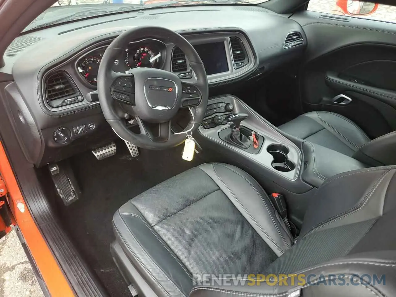 8 fotografías del automóvil dañado 2C3CDZGG6PH579028 DODGE CHALLENGER 2023