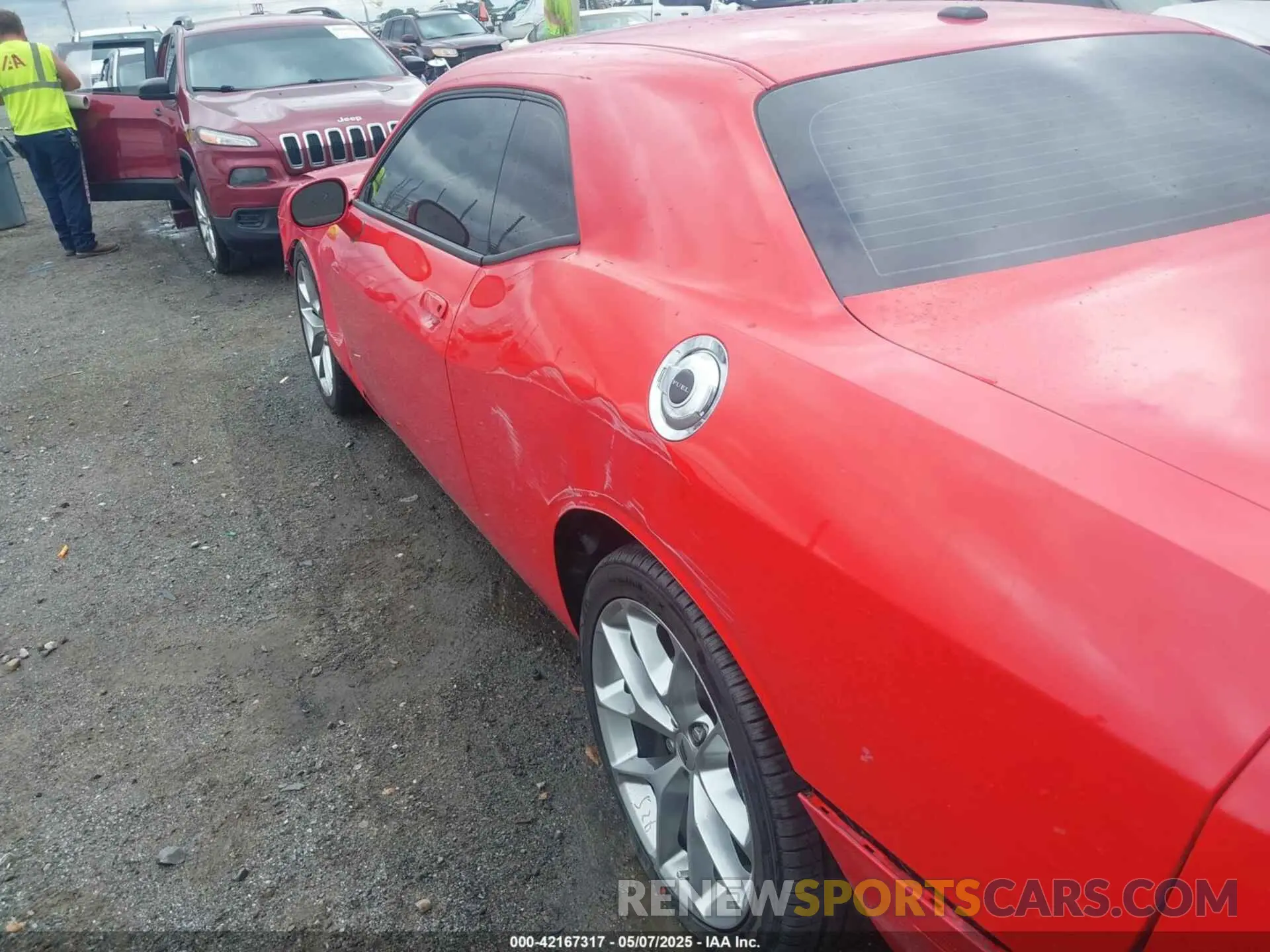 20 fotografías del automóvil dañado 2C3CDZJG4PH669142 DODGE CHALLENGER 2023