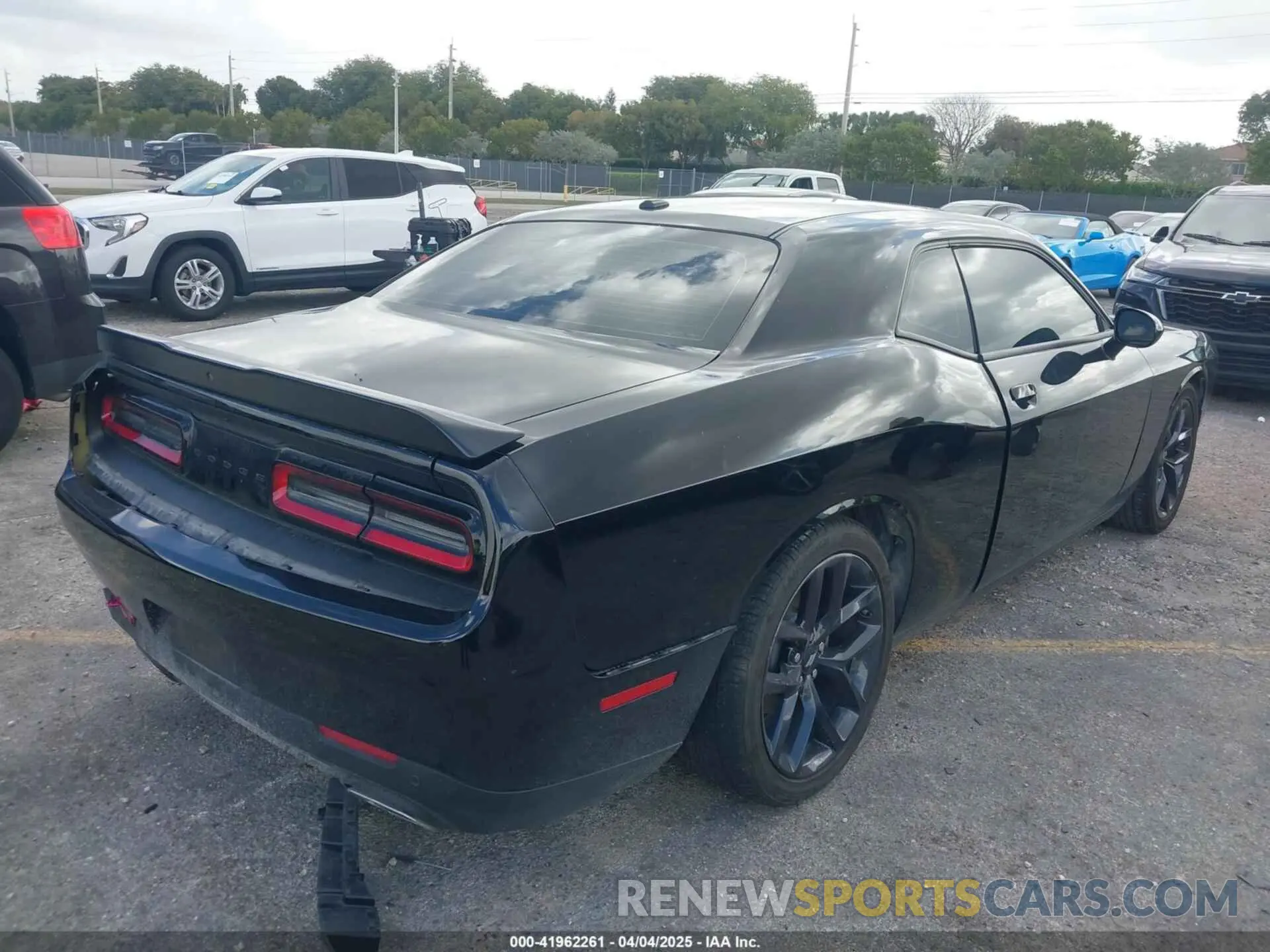 4 fotografías del automóvil dañado 2C3CDZJG6PH695225 DODGE CHALLENGER 2023