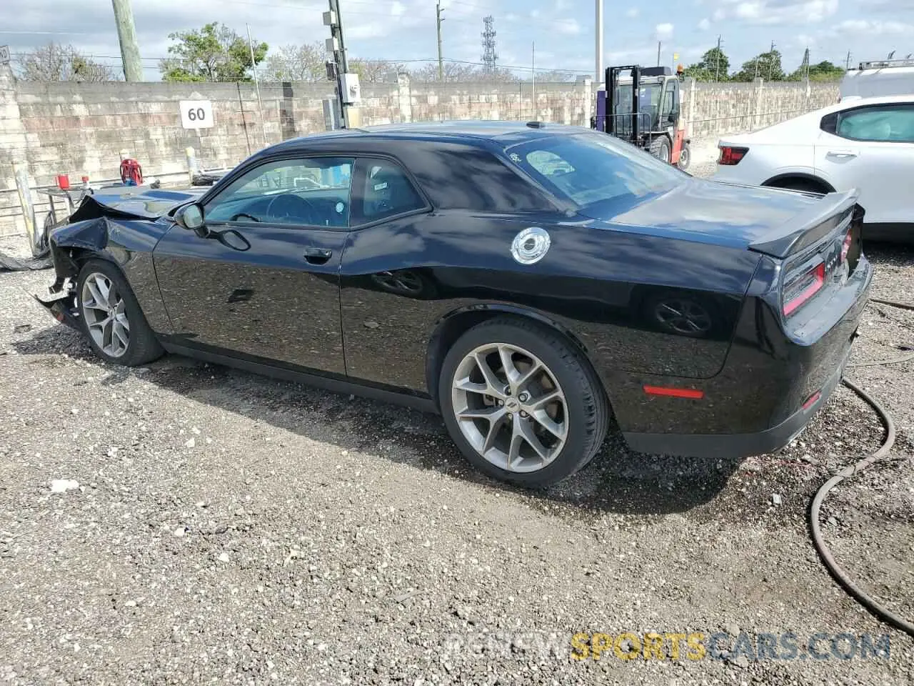2 fotografías del automóvil dañado 2C3CDZJG7PH605354 DODGE CHALLENGER 2023