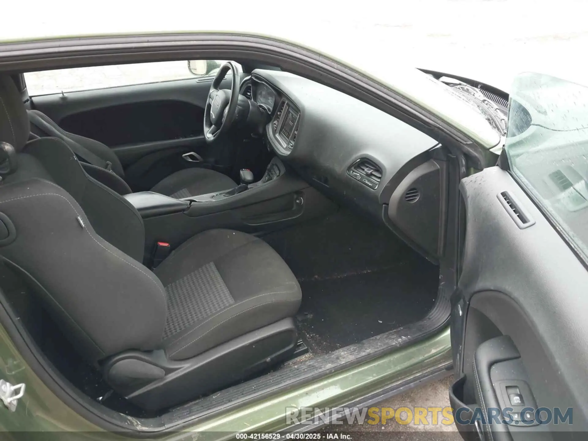 5 fotografías del automóvil dañado 2C3CDZJG7PH614653 DODGE CHALLENGER 2023