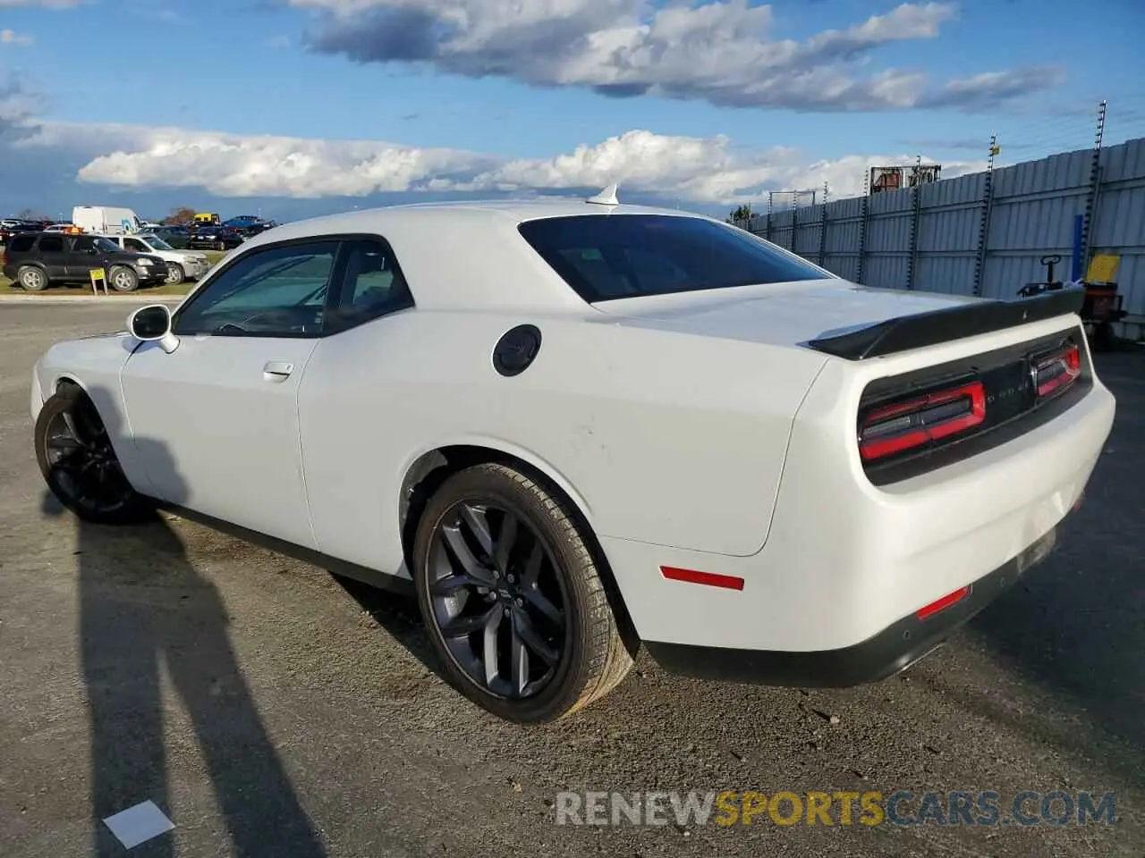 2 fotografías del automóvil dañado 2C3CDZJGXPH694367 DODGE CHALLENGER 2023