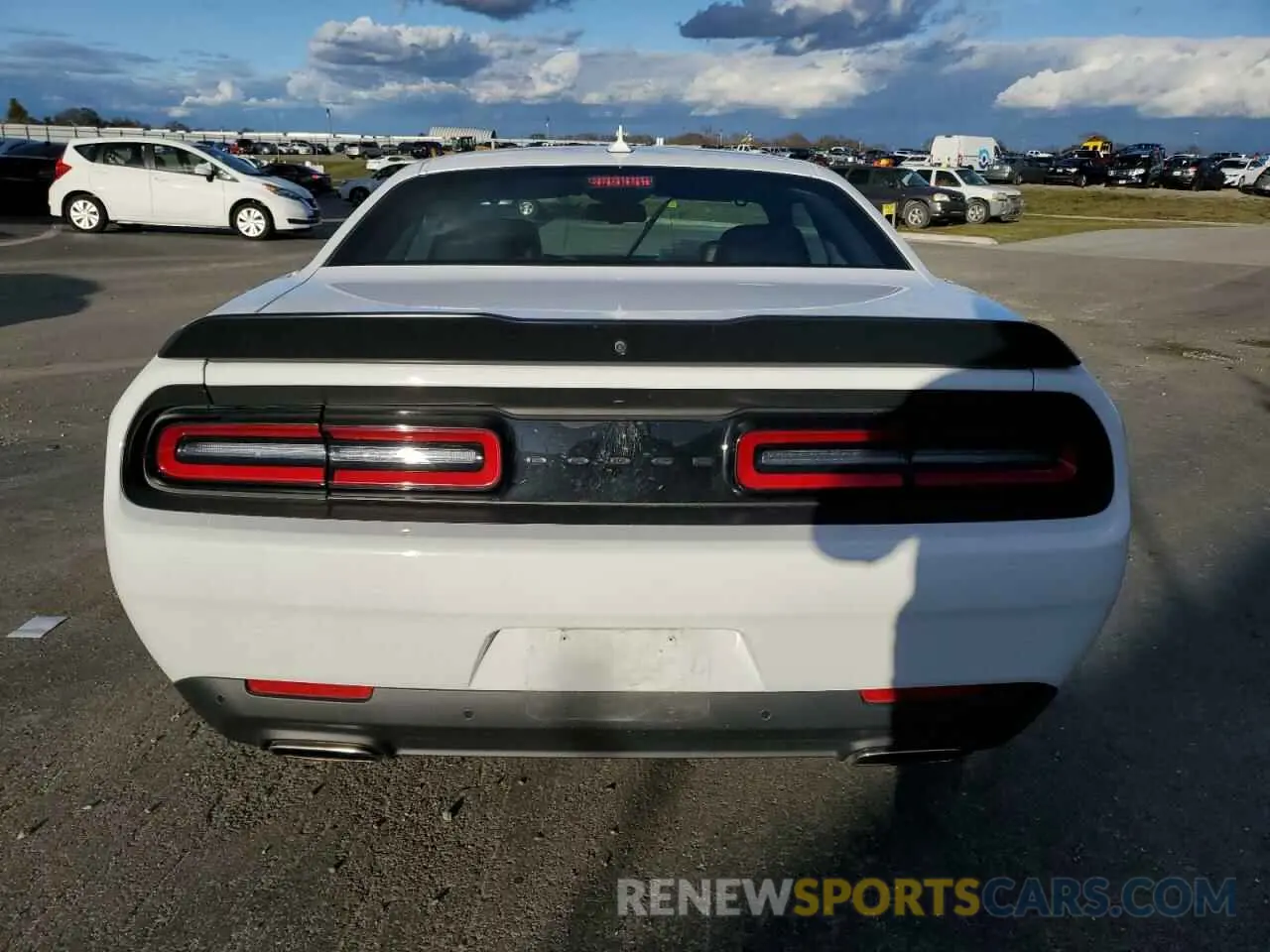 6 fotografías del automóvil dañado 2C3CDZJGXPH694367 DODGE CHALLENGER 2023