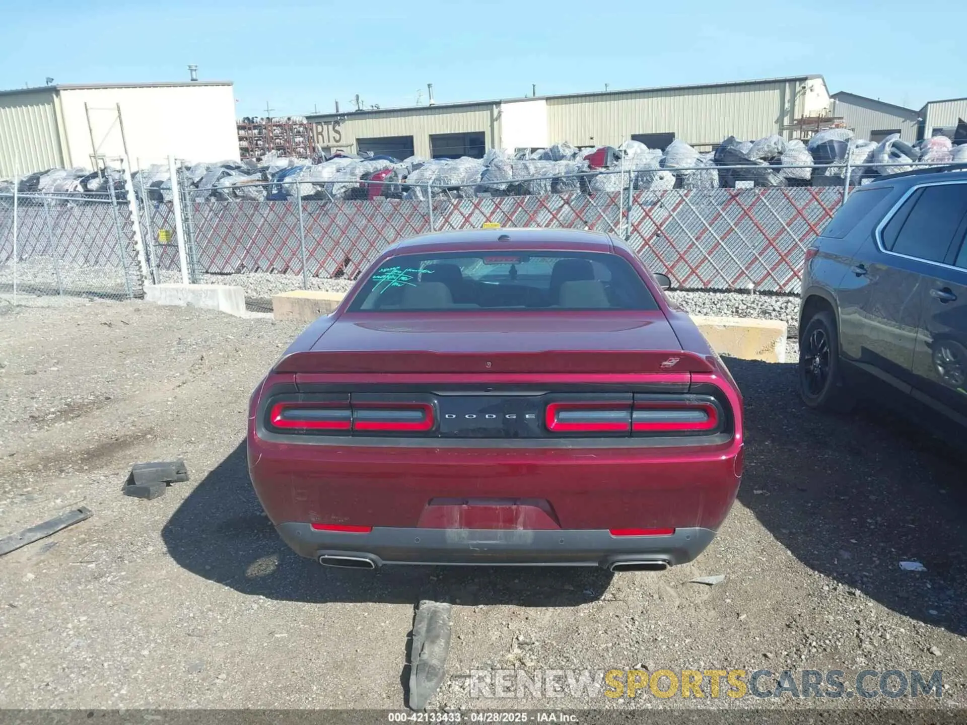16 fotografías del automóvil dañado 2C3CDZKG2PH501093 DODGE CHALLENGER 2023