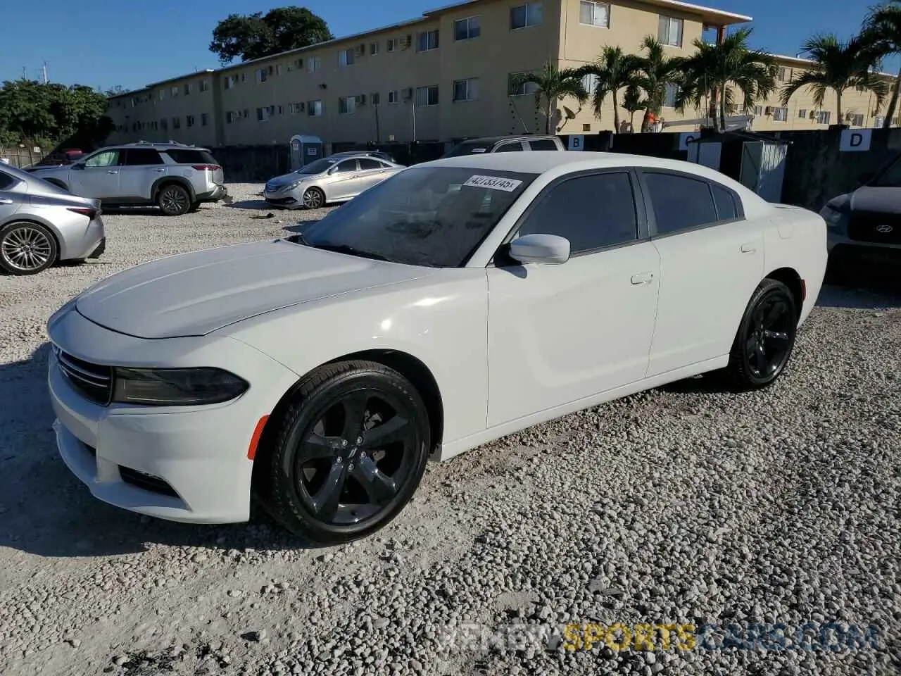 1 fotografías del automóvil dañado 2C3CDXAT1KH585371 DODGE CHARGER 2019