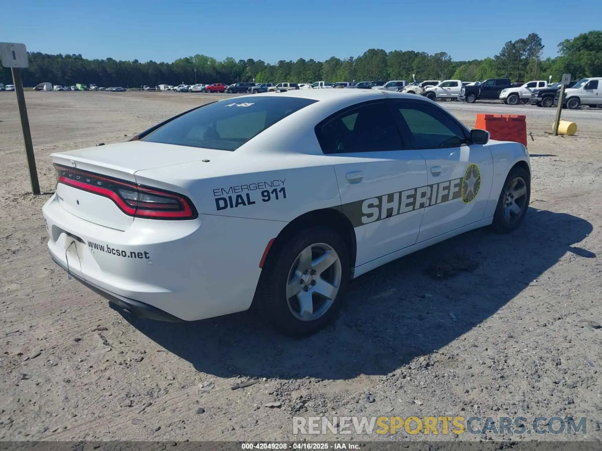 4 fotografías del automóvil dañado 2C3CDXAT9KH644876 DODGE CHARGER 2019