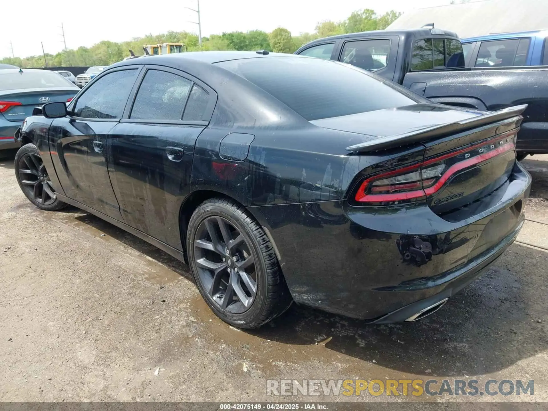 3 fotografías del automóvil dañado 2C3CDXBG0KH502899 DODGE CHARGER 2019