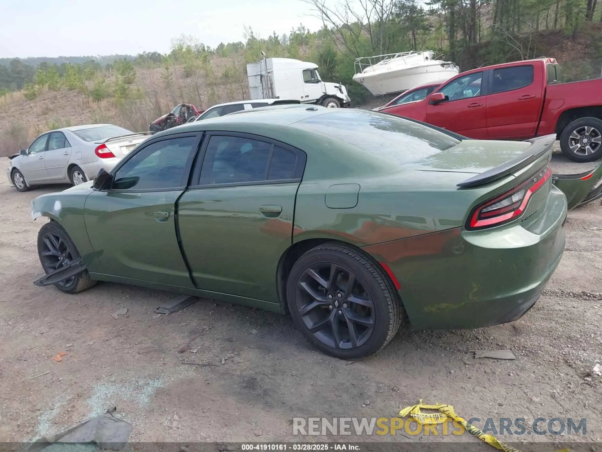 15 fotografías del automóvil dañado 2C3CDXBG0KH589395 DODGE CHARGER 2019