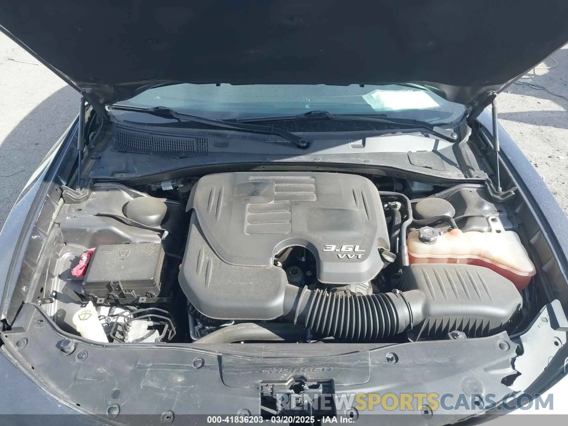 10 fotografías del automóvil dañado 2C3CDXBG0KH678707 DODGE CHARGER 2019