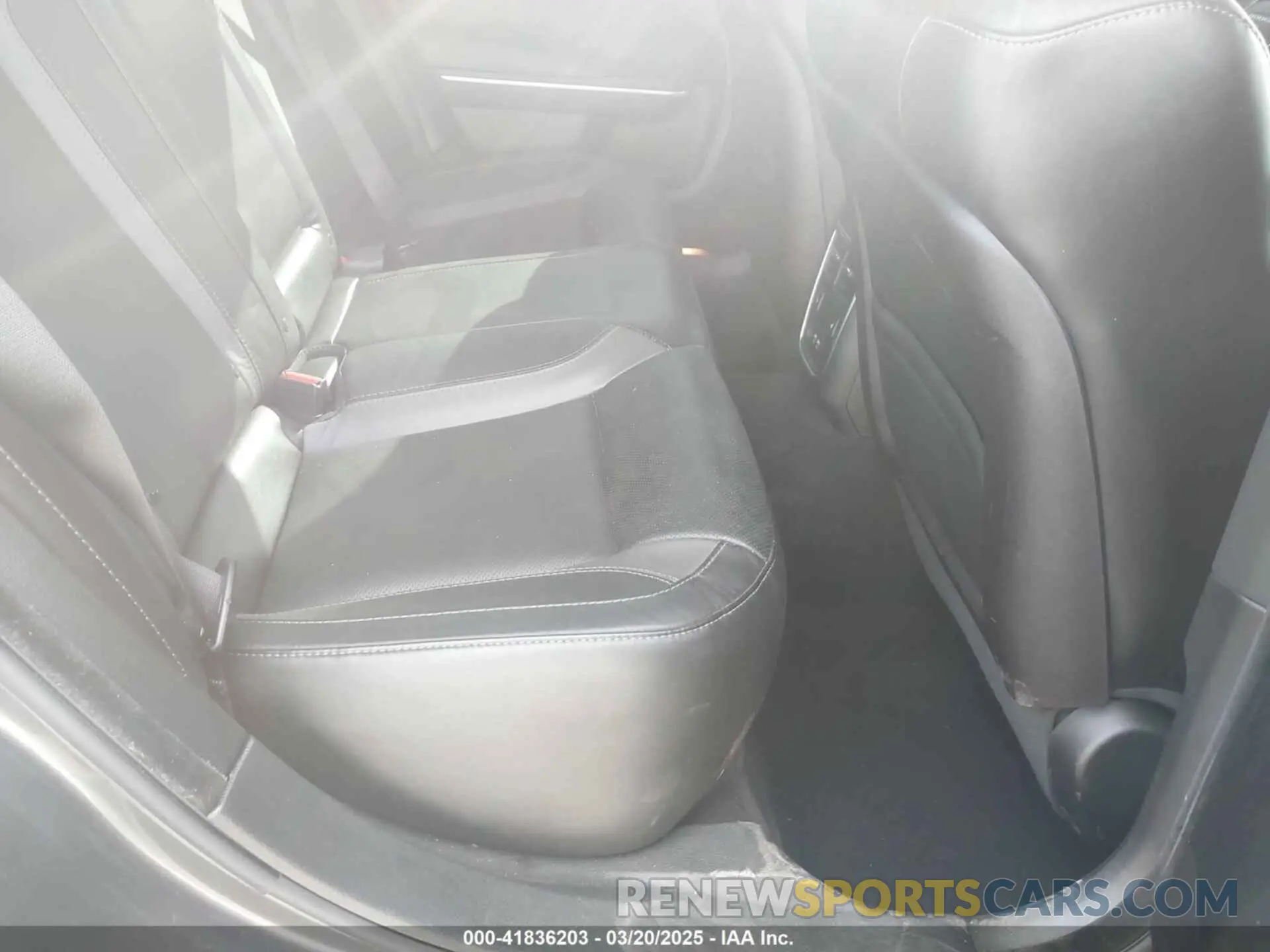 8 fotografías del automóvil dañado 2C3CDXBG0KH678707 DODGE CHARGER 2019