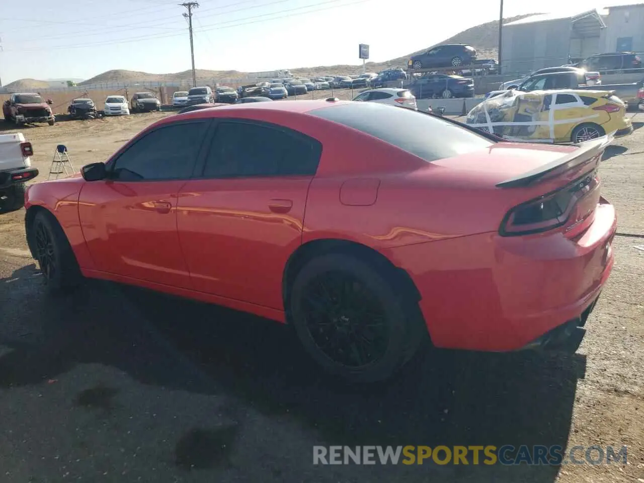 2 fotografías del automóvil dañado 2C3CDXBG2KH615575 DODGE CHARGER 2019