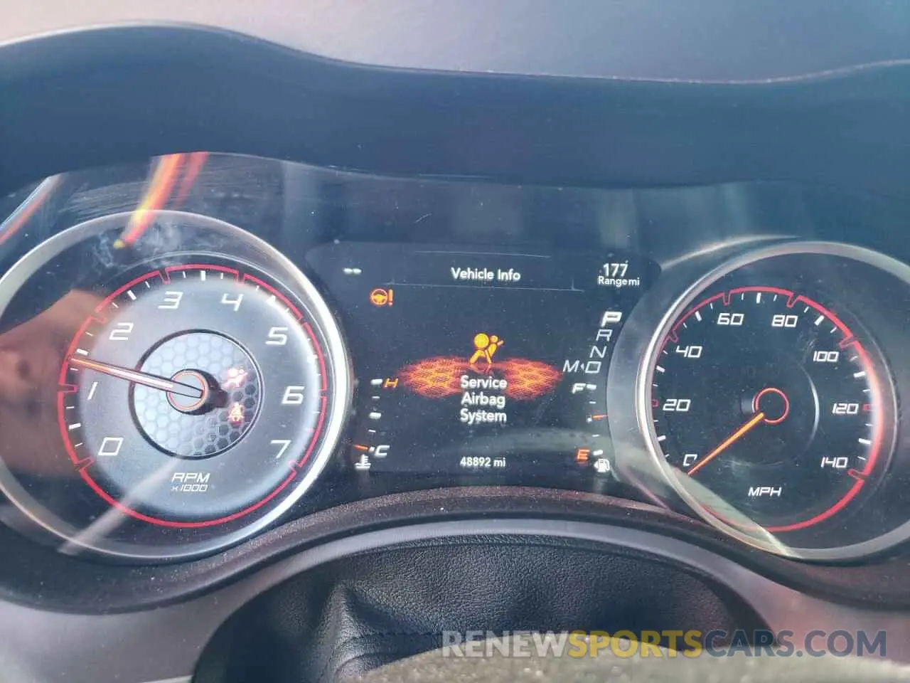 9 fotografías del automóvil dañado 2C3CDXBG2KH615575 DODGE CHARGER 2019