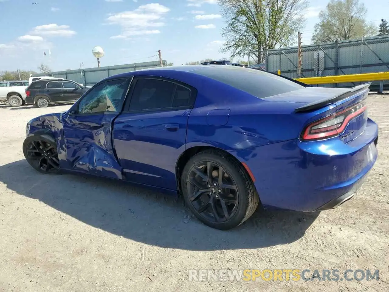 2 fotografías del automóvil dañado 2C3CDXBG2KH650567 DODGE CHARGER 2019