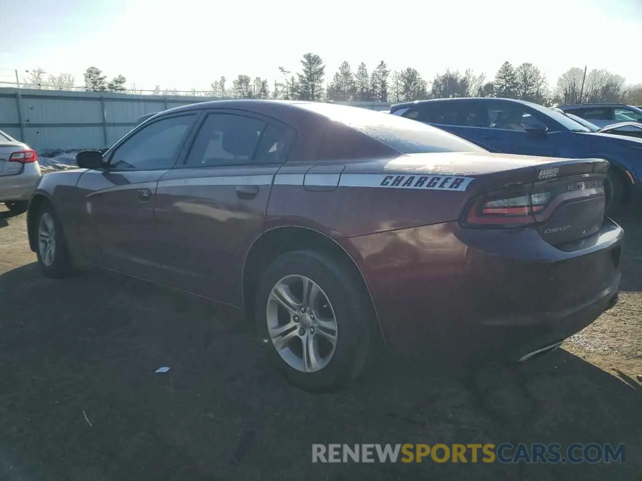 2 fotografías del automóvil dañado 2C3CDXBG2KH657762 DODGE CHARGER 2019