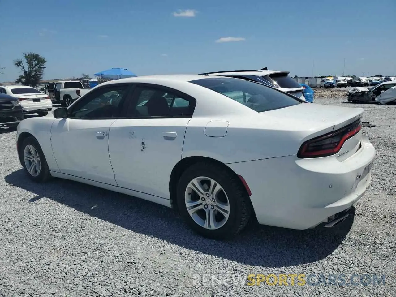 2 fotografías del automóvil dañado 2C3CDXBG2KH664761 DODGE CHARGER 2019