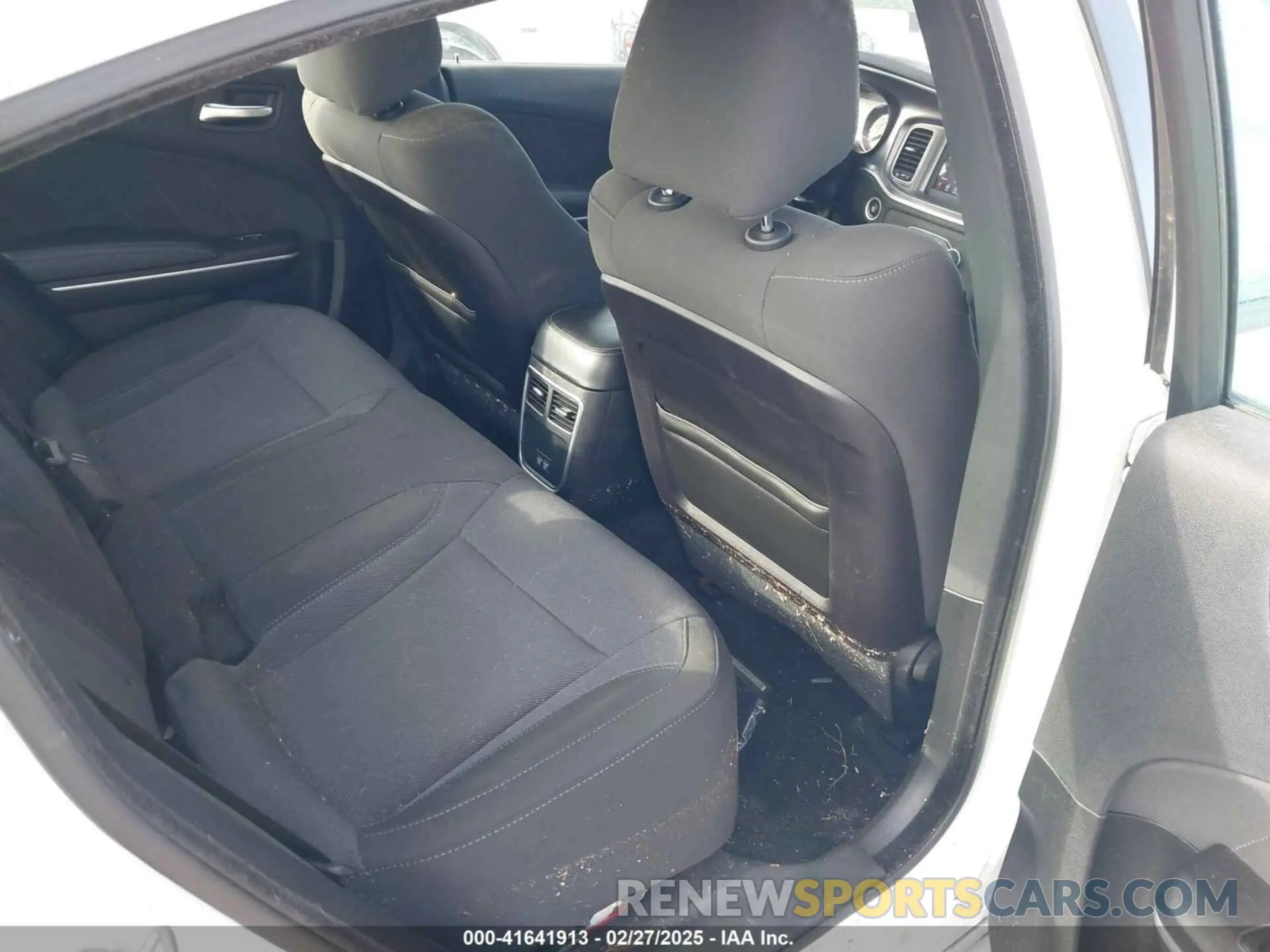 8 fotografías del automóvil dañado 2C3CDXBG2KH730063 DODGE CHARGER 2019