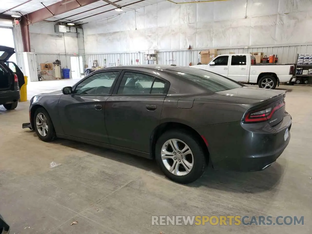 2 fotografías del automóvil dañado 2C3CDXBG3KH573112 DODGE CHARGER 2019