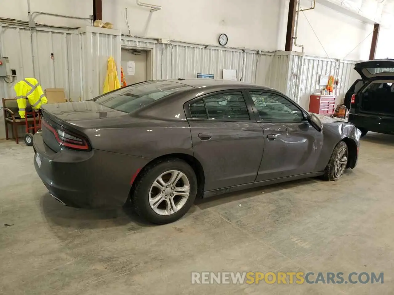 3 fotografías del automóvil dañado 2C3CDXBG3KH573112 DODGE CHARGER 2019