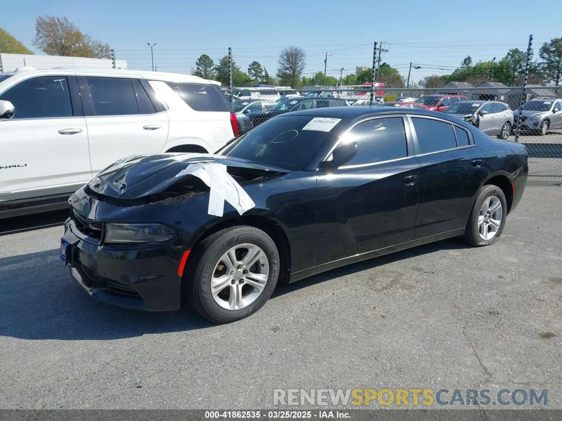 2 fotografías del automóvil dañado 2C3CDXBG3KH695713 DODGE CHARGER 2019
