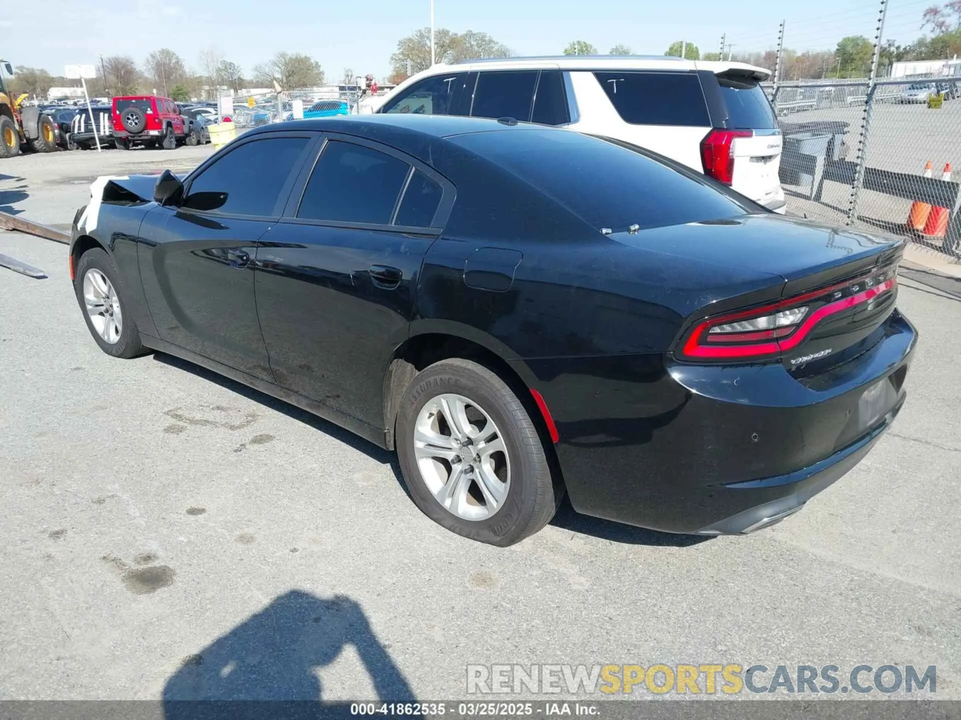 3 fotografías del automóvil dañado 2C3CDXBG3KH695713 DODGE CHARGER 2019