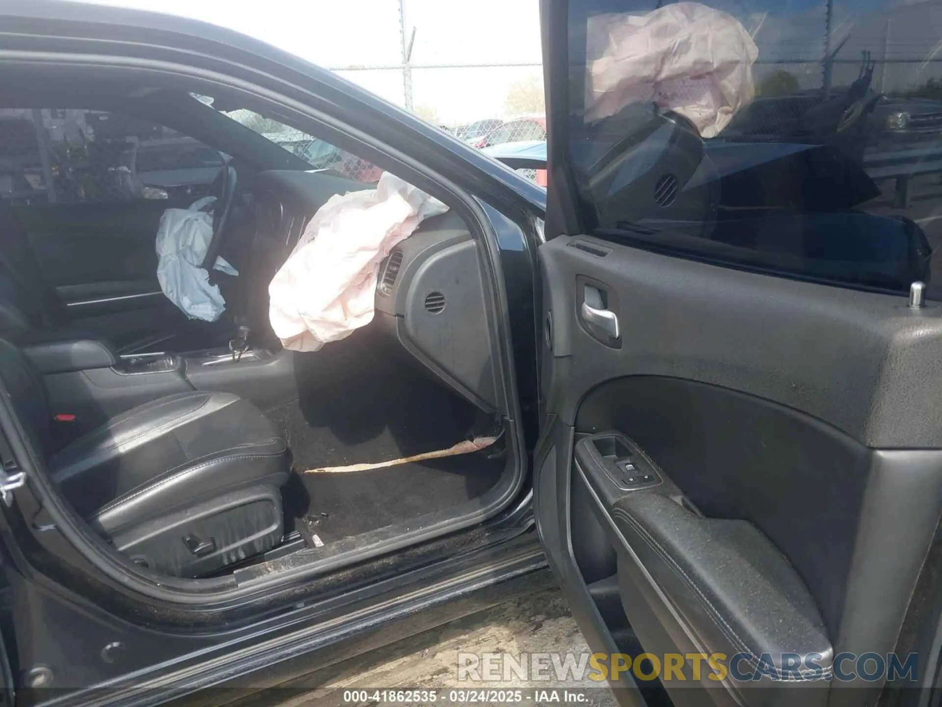 5 fotografías del automóvil dañado 2C3CDXBG3KH695713 DODGE CHARGER 2019