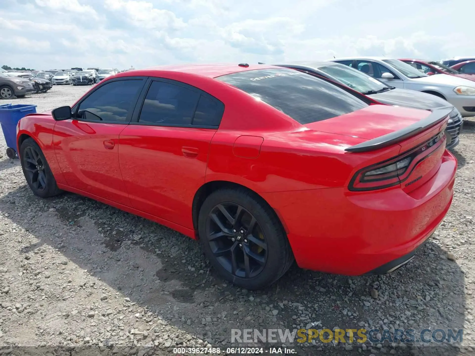 3 fotografías del automóvil dañado 2C3CDXBG4KH553354 DODGE CHARGER 2019
