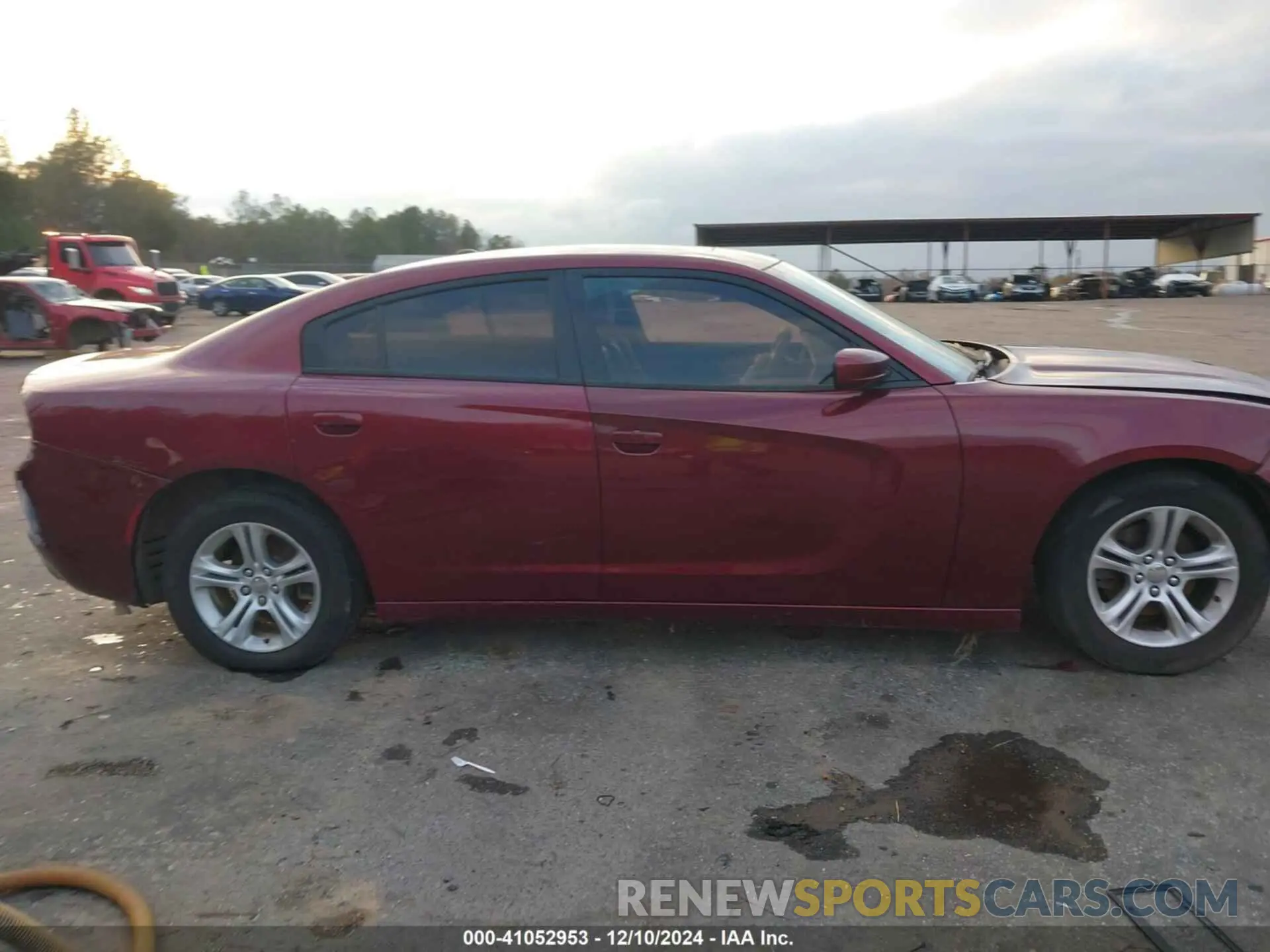 14 fotografías del automóvil dañado 2C3CDXBG4KH643541 DODGE CHARGER 2019
