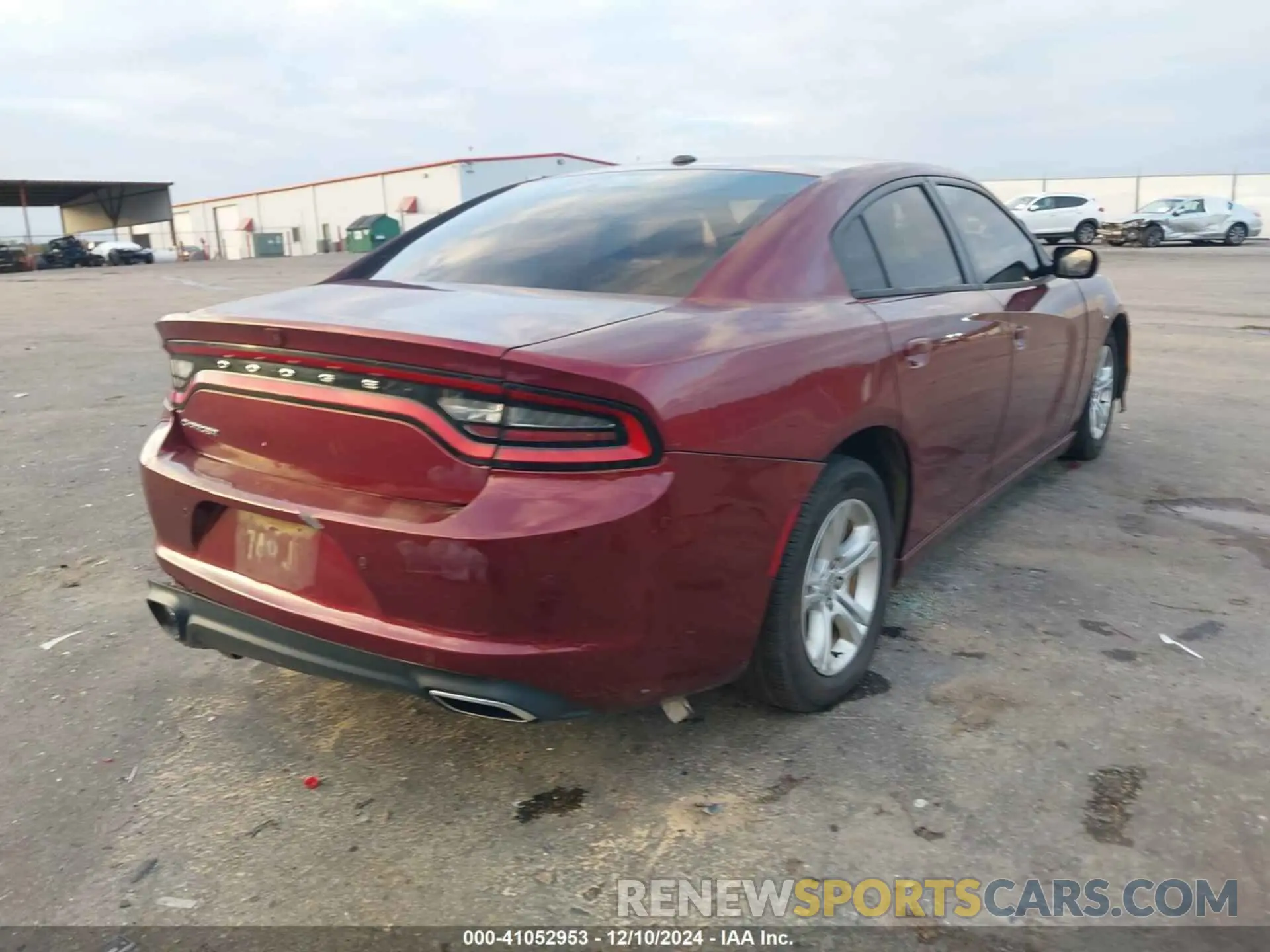 4 fotografías del automóvil dañado 2C3CDXBG4KH643541 DODGE CHARGER 2019