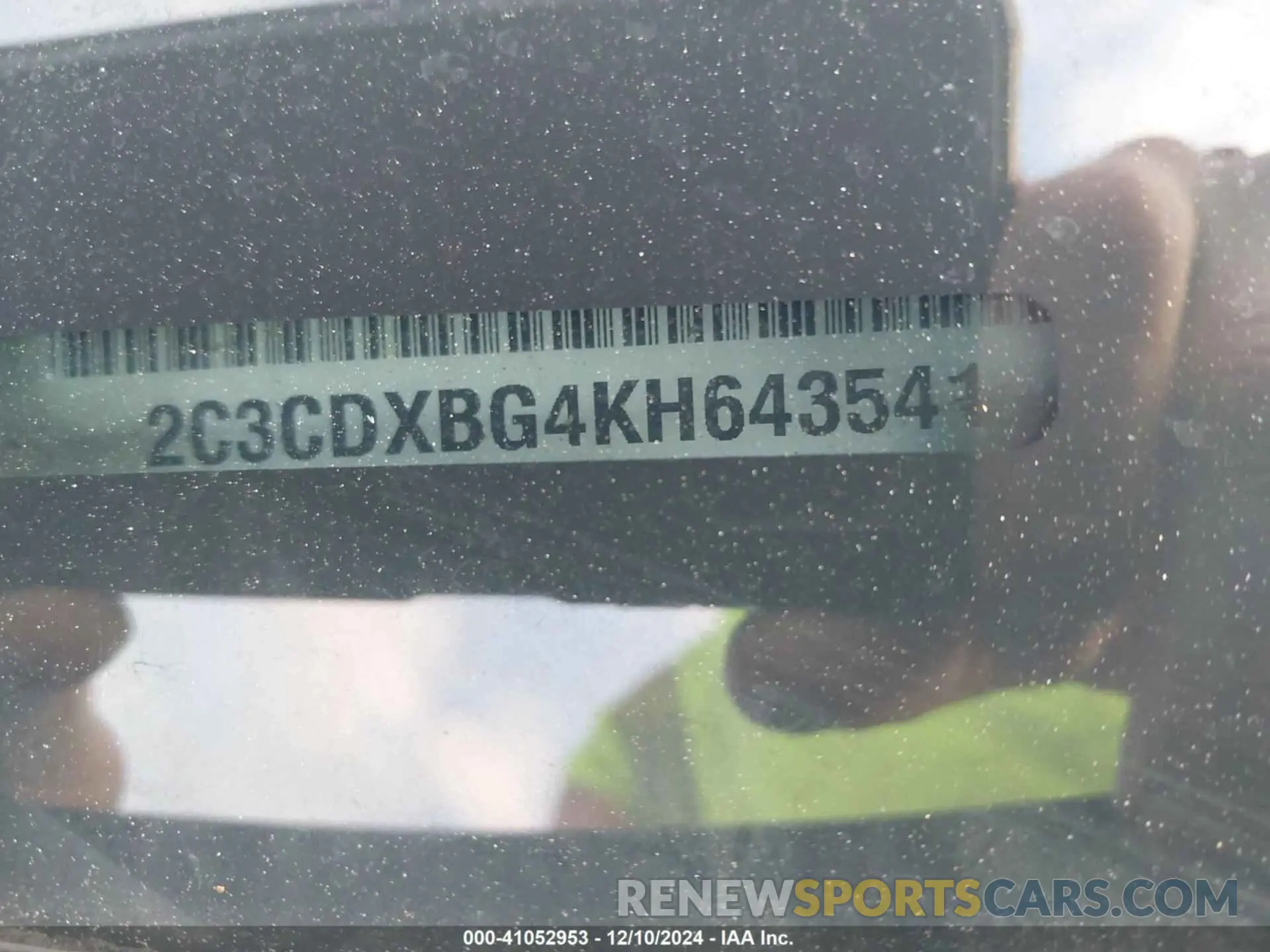 9 fotografías del automóvil dañado 2C3CDXBG4KH643541 DODGE CHARGER 2019