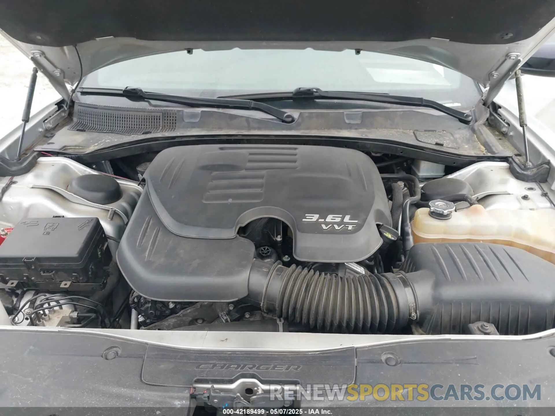 10 fotografías del automóvil dañado 2C3CDXBG5KH580840 DODGE CHARGER 2019