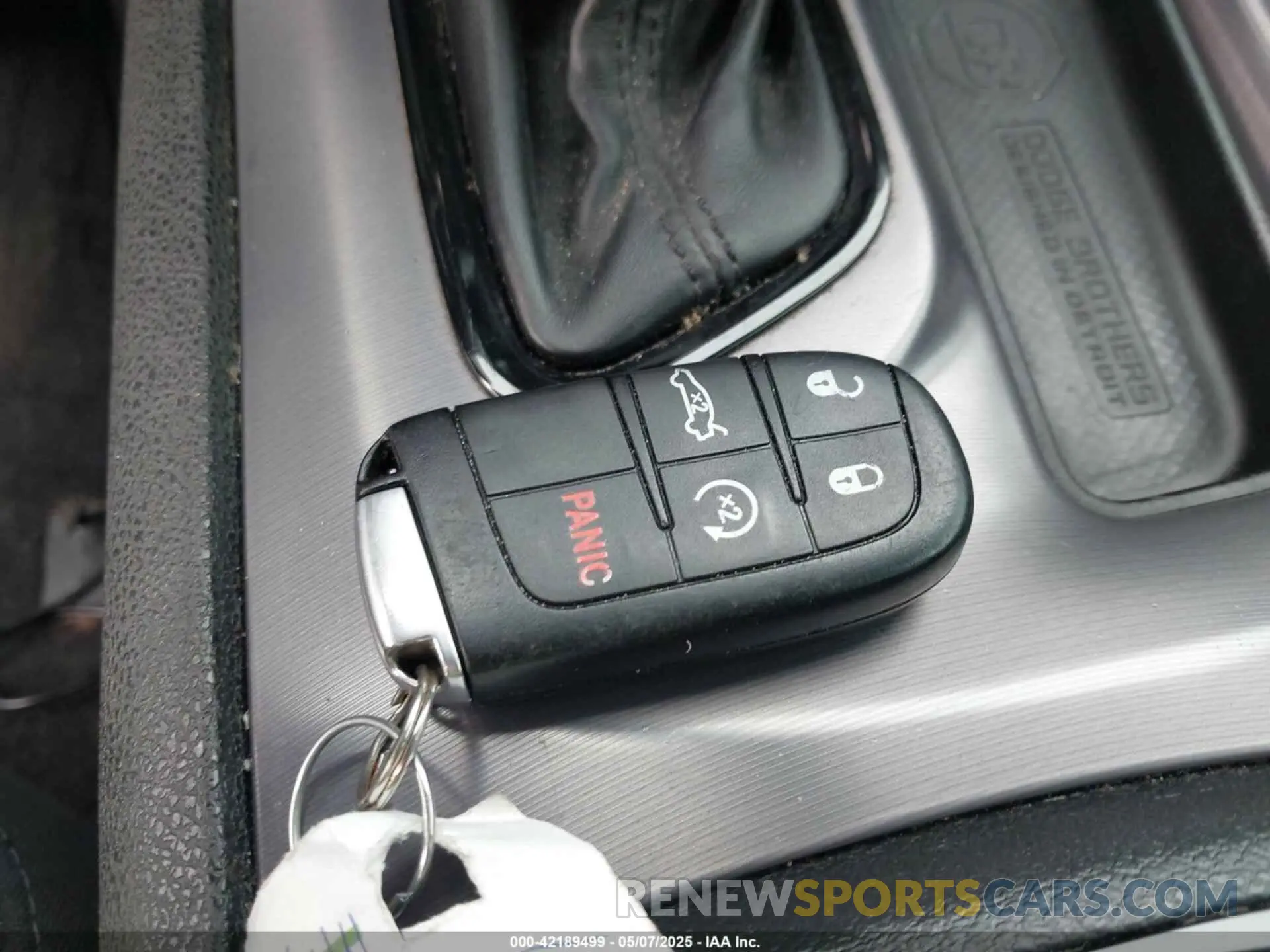 11 fotografías del automóvil dañado 2C3CDXBG5KH580840 DODGE CHARGER 2019