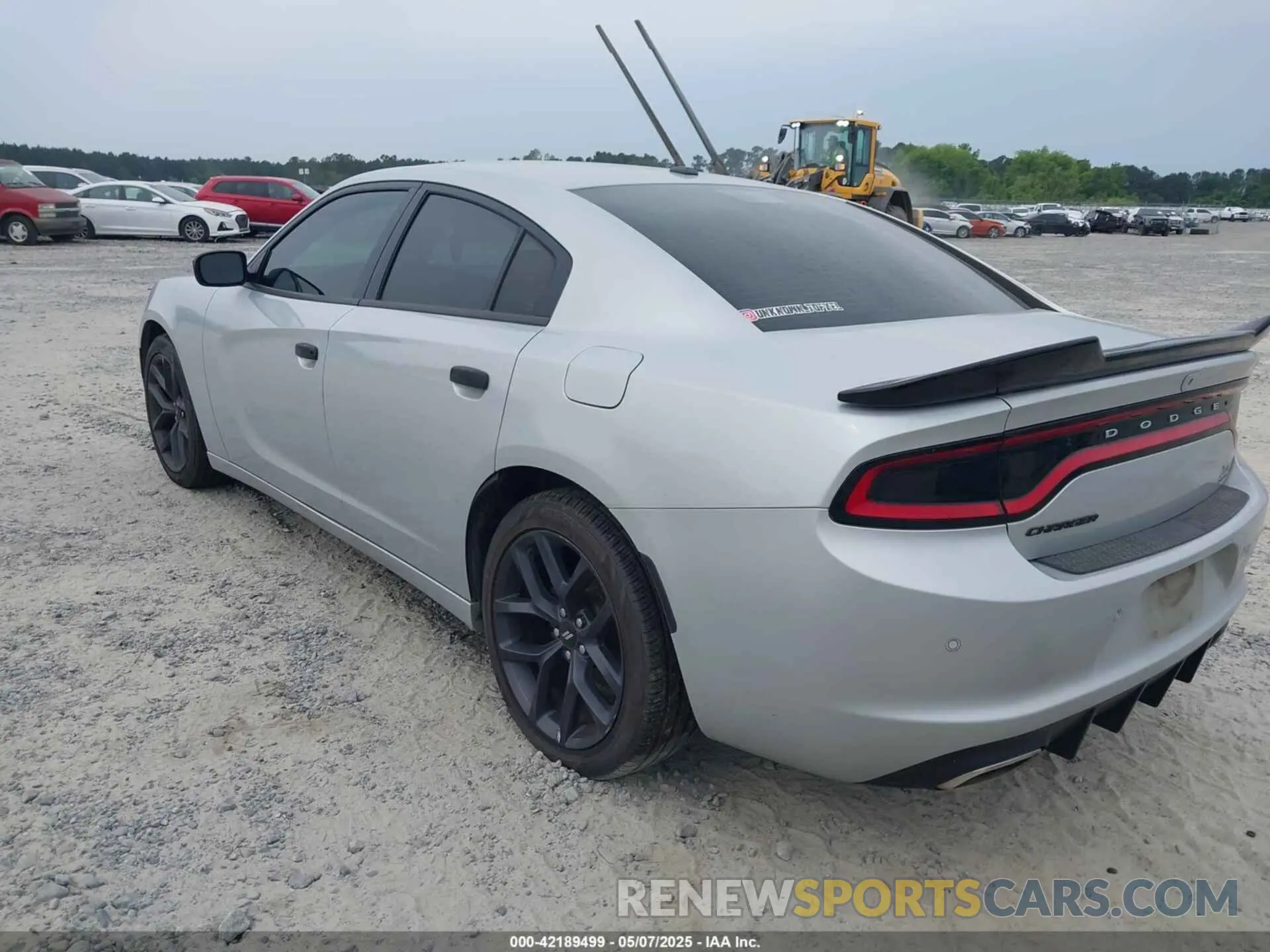 3 fotografías del automóvil dañado 2C3CDXBG5KH580840 DODGE CHARGER 2019