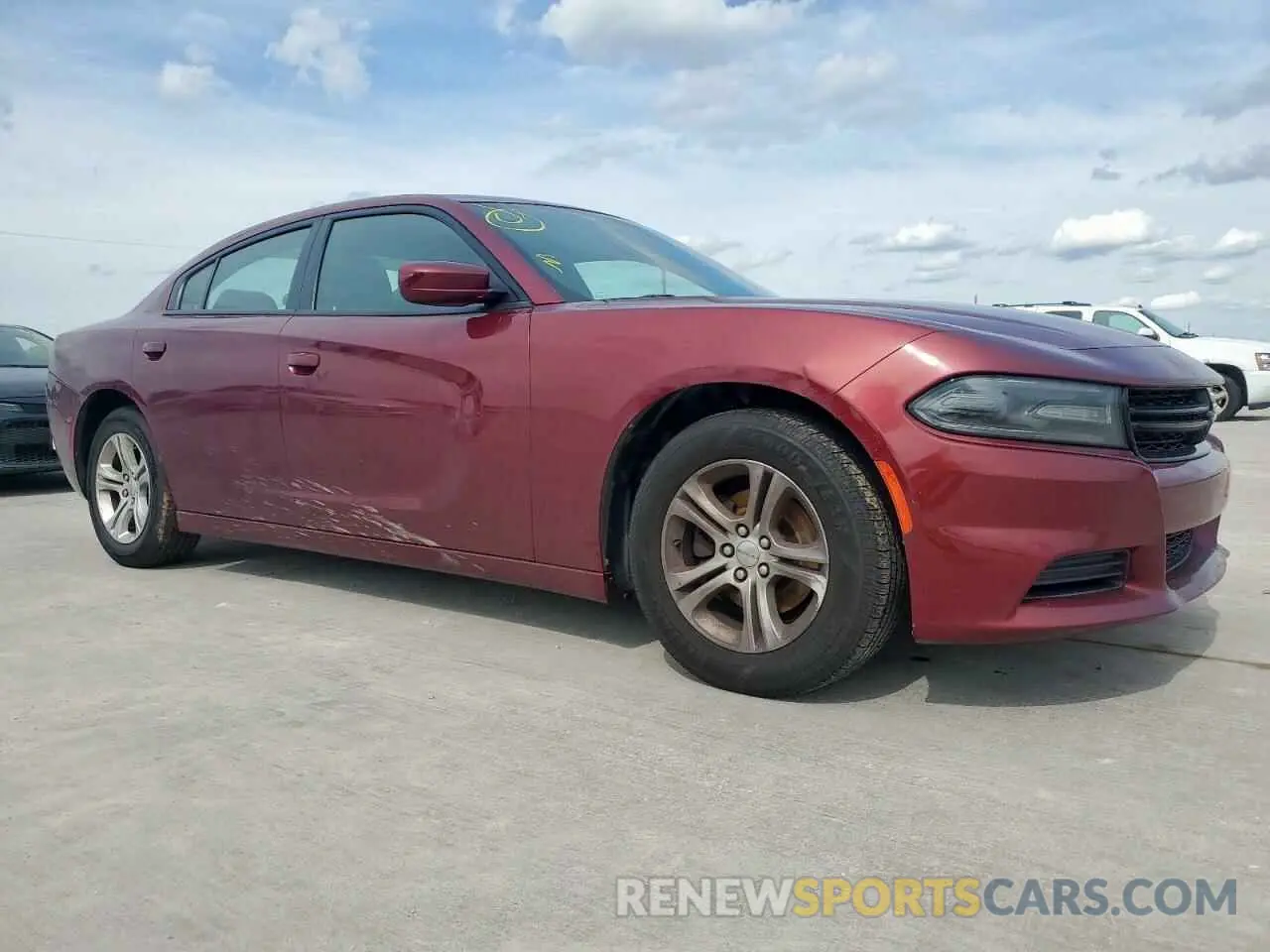 4 fotografías del automóvil dañado 2C3CDXBG5KH588453 DODGE CHARGER 2019