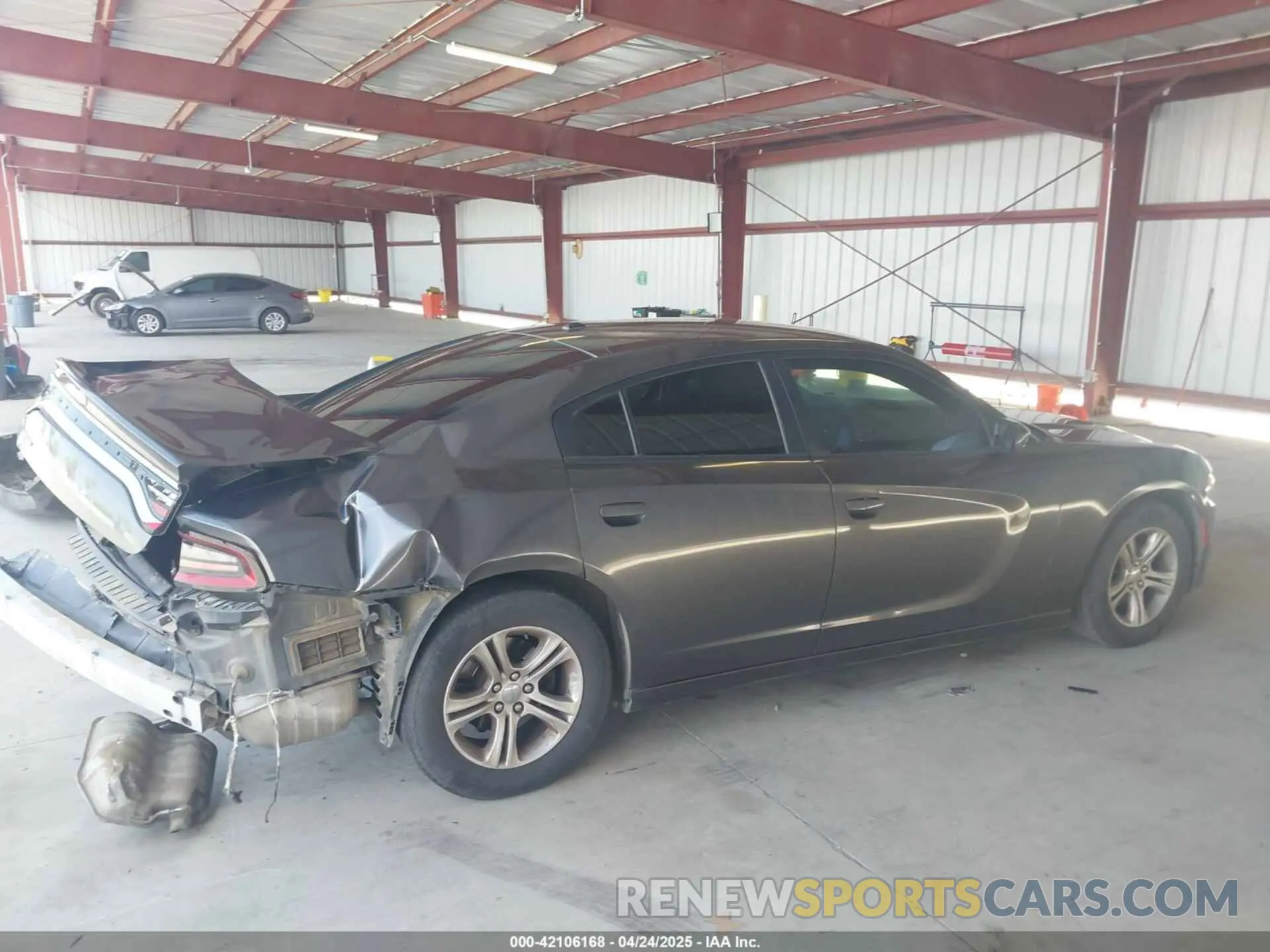 14 fotografías del automóvil dañado 2C3CDXBG5KH643855 DODGE CHARGER 2019