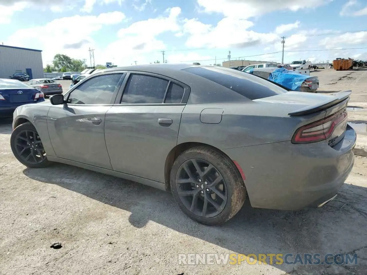 2 fotografías del automóvil dañado 2C3CDXBG5KH672949 DODGE CHARGER 2019