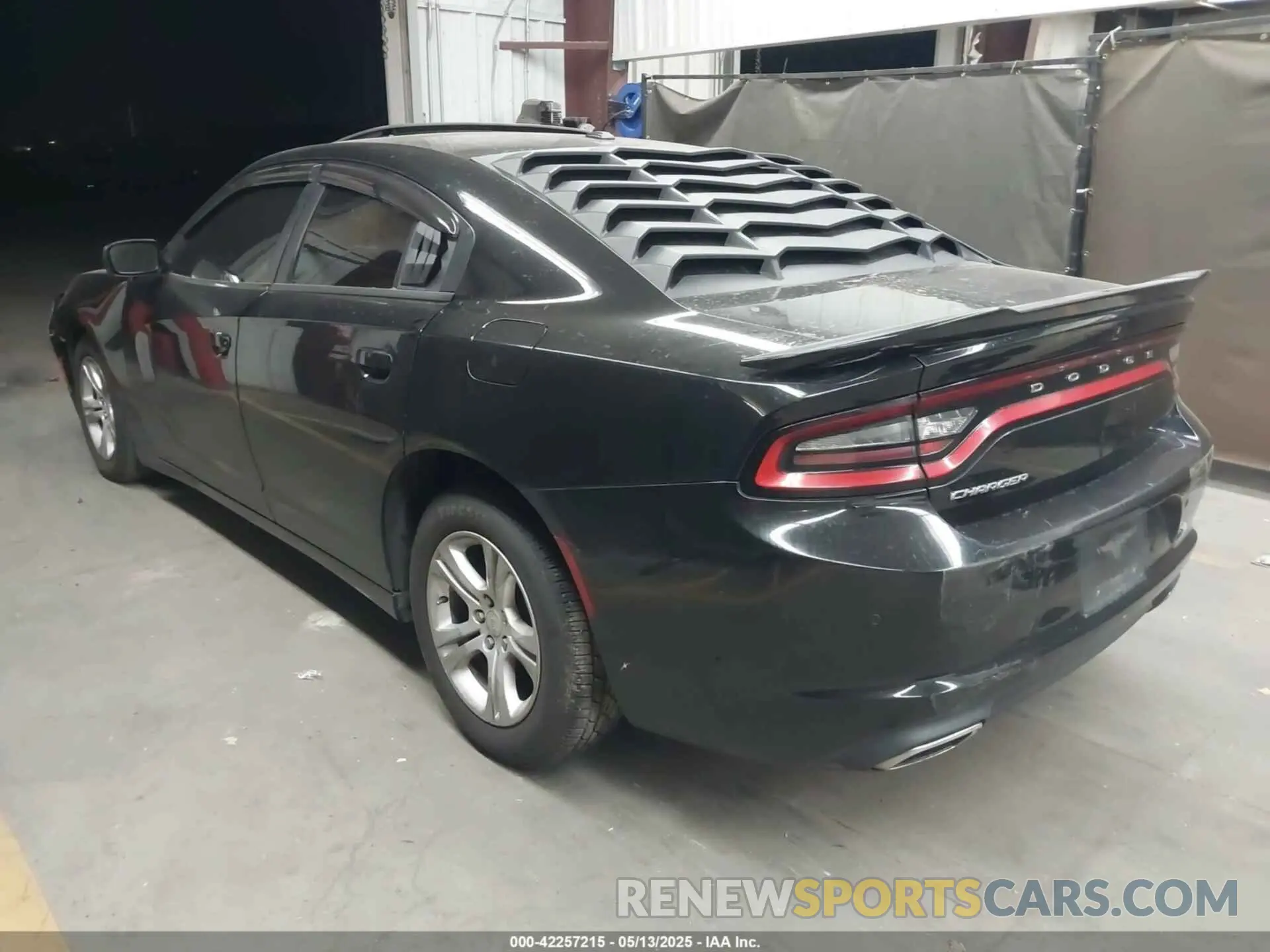 3 fotografías del automóvil dañado 2C3CDXBG5KH688567 DODGE CHARGER 2019