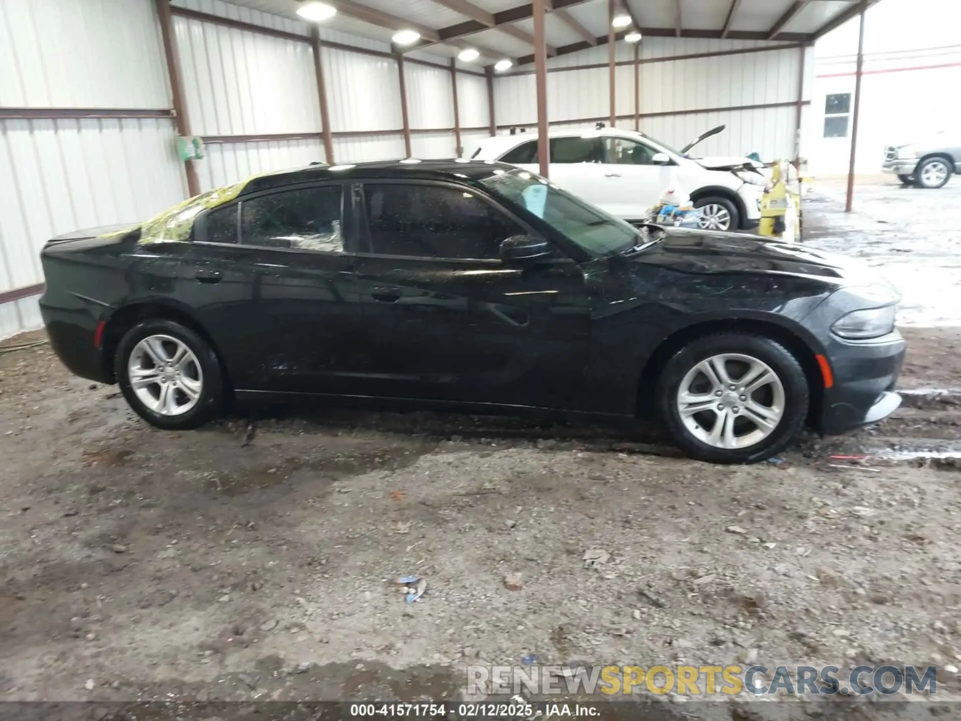 13 fotografías del automóvil dañado 2C3CDXBG6KH554778 DODGE CHARGER 2019
