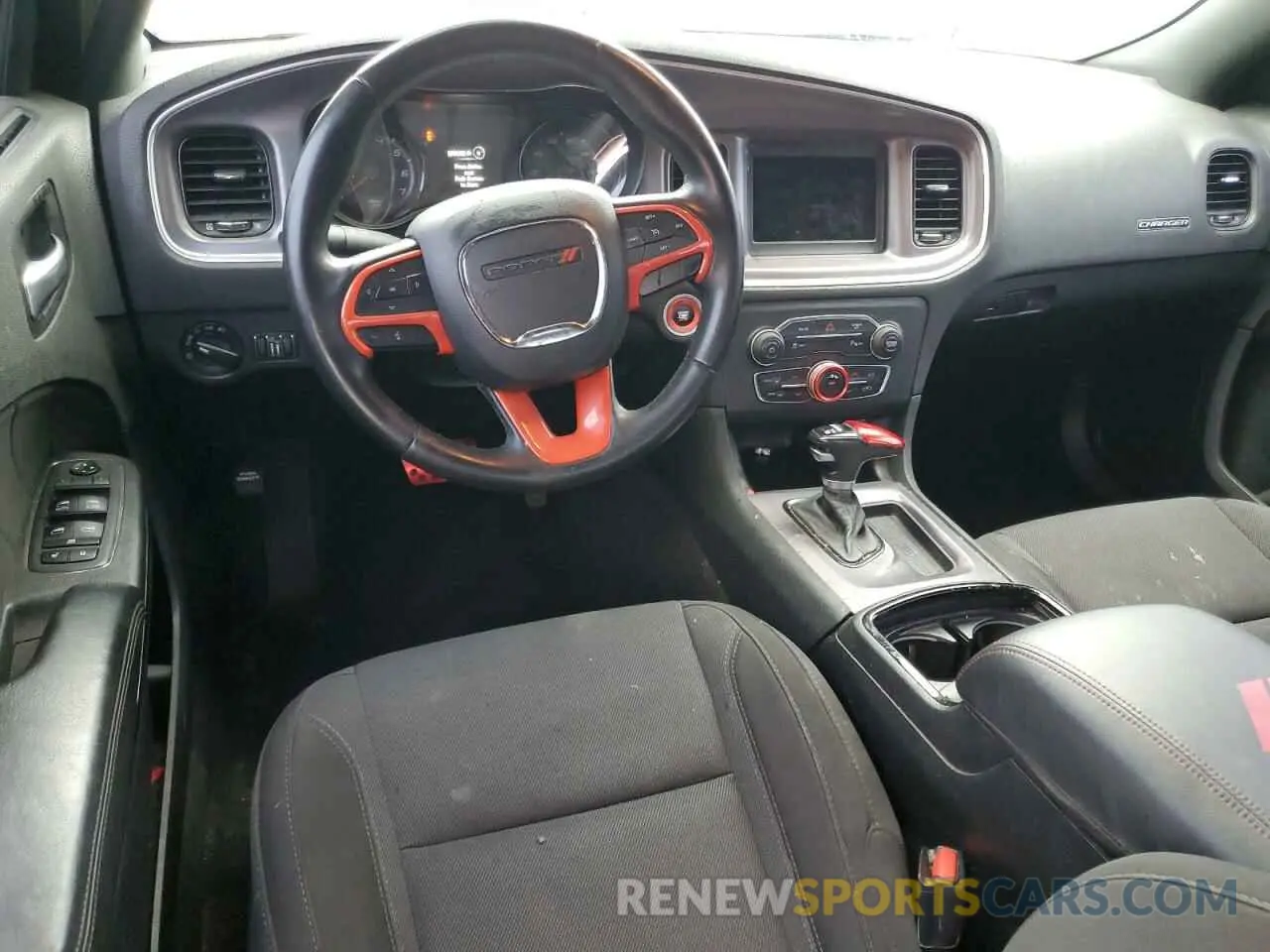 8 fotografías del automóvil dañado 2C3CDXBG6KH614994 DODGE CHARGER 2019