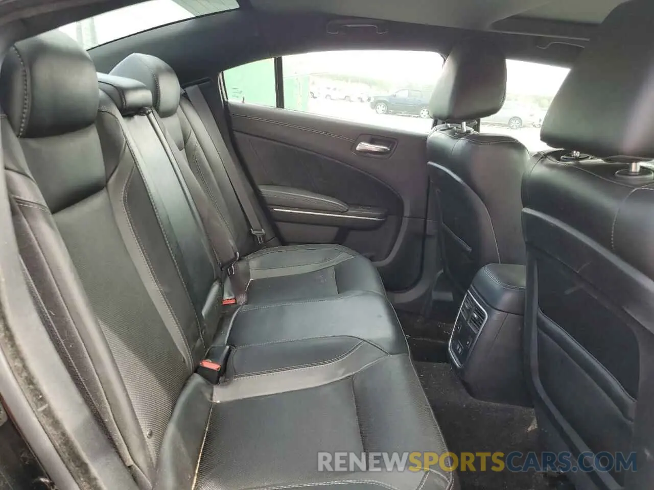 10 fotografías del automóvil dañado 2C3CDXBG6KH625896 DODGE CHARGER 2019